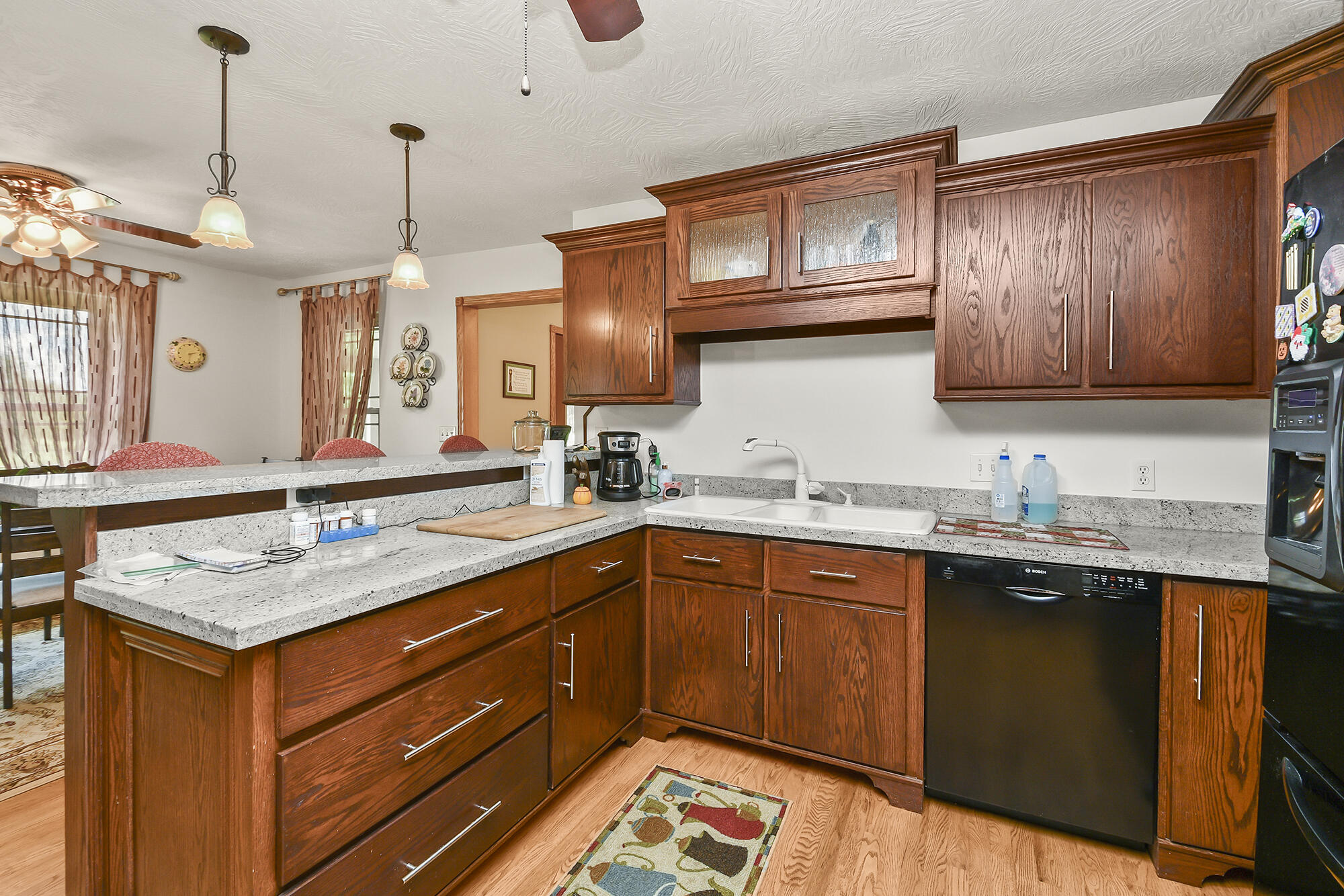615 West Mchenry Avenue Property Photo 23