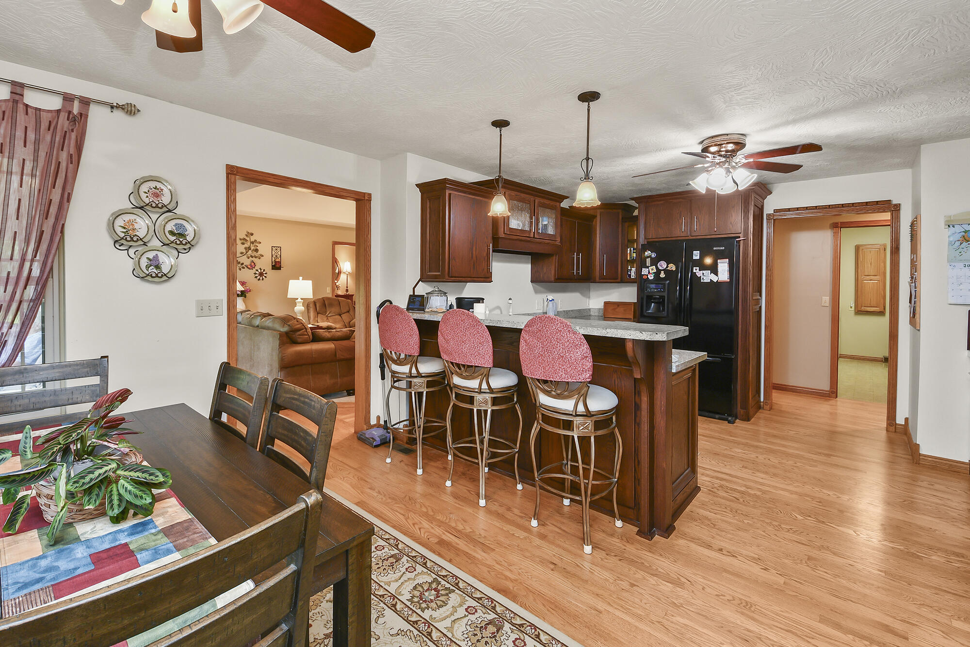 615 West Mchenry Avenue Property Photo 25