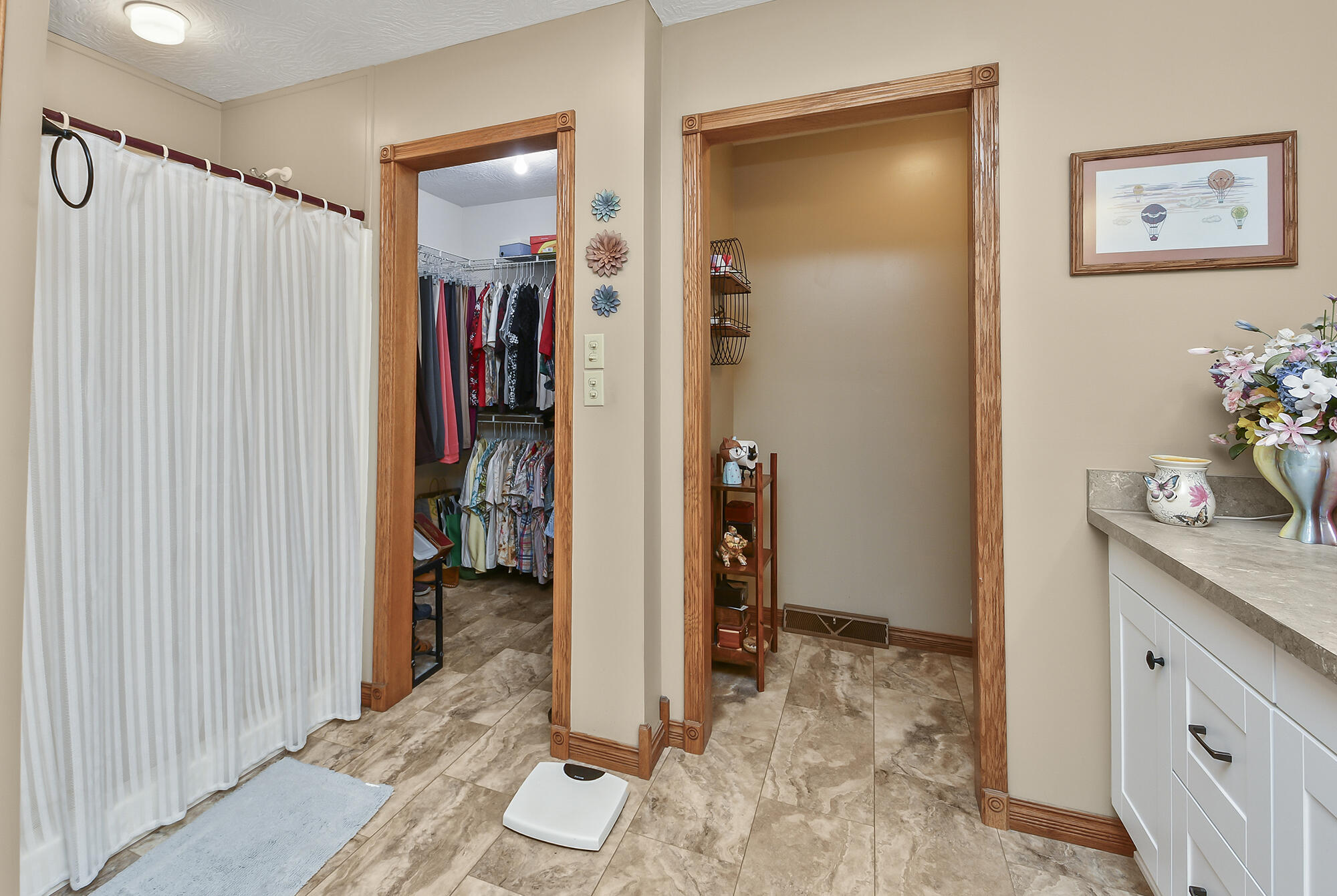 615 West Mchenry Avenue Property Photo 32