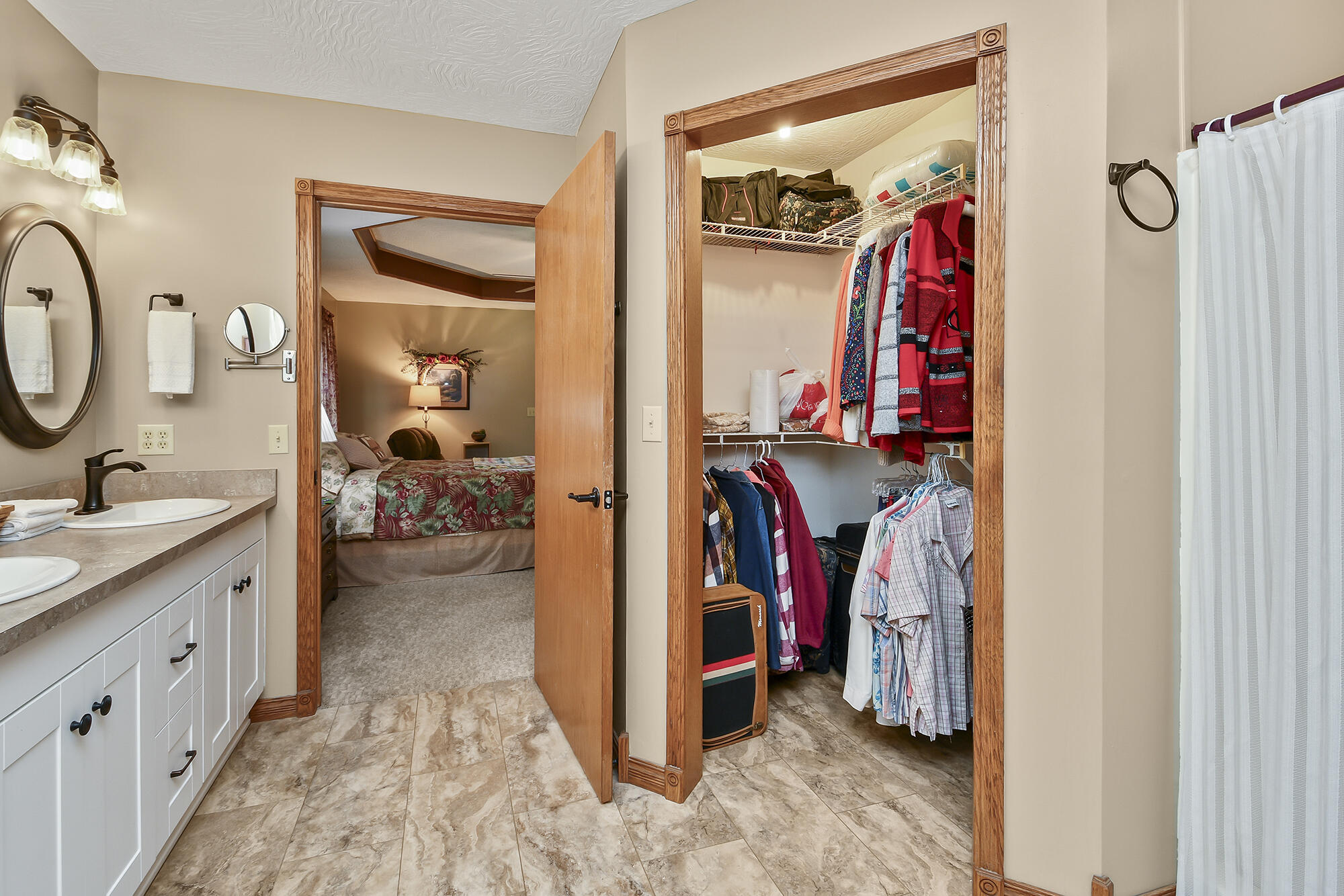 615 West Mchenry Avenue Property Photo 33