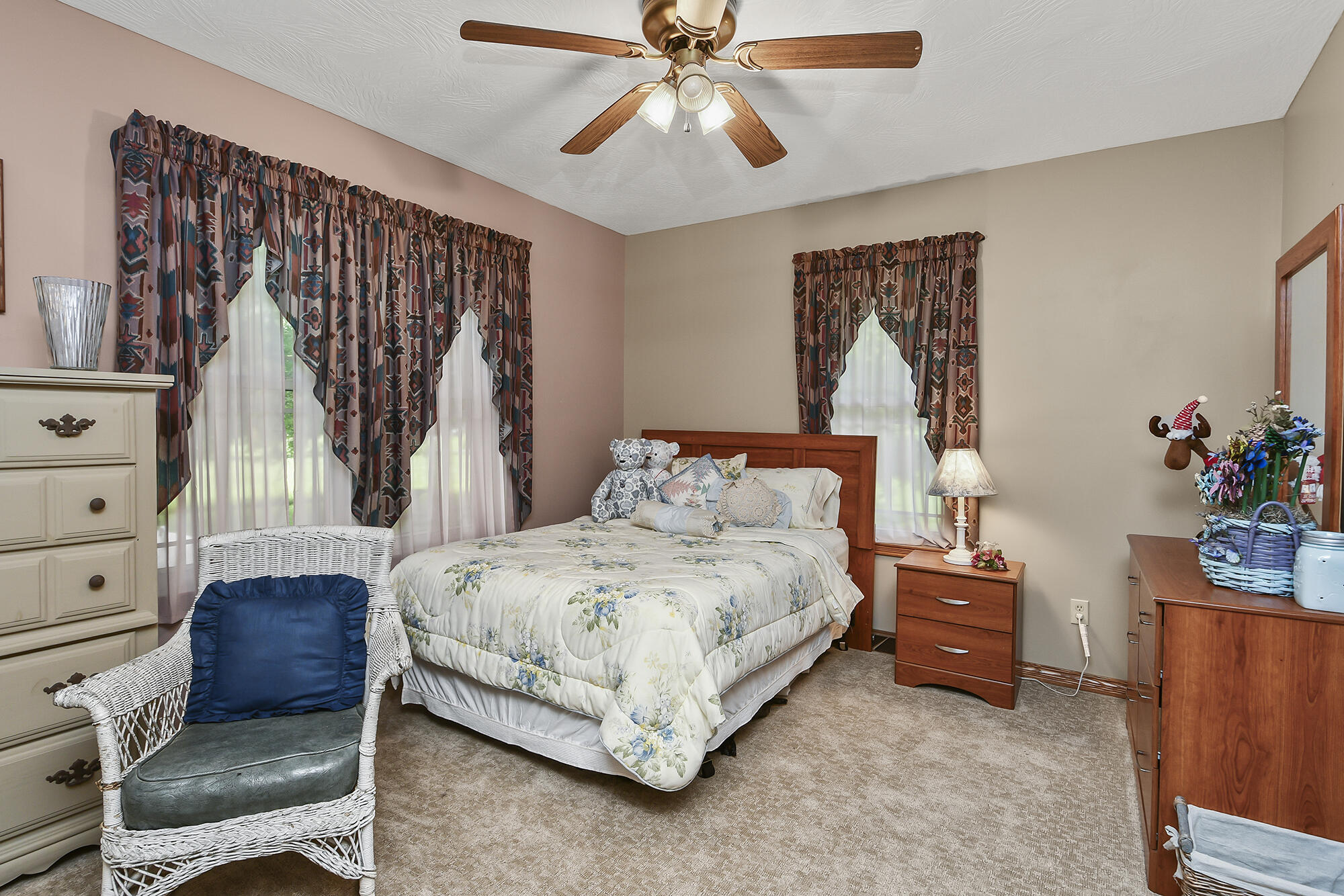 615 West Mchenry Avenue Property Photo 35