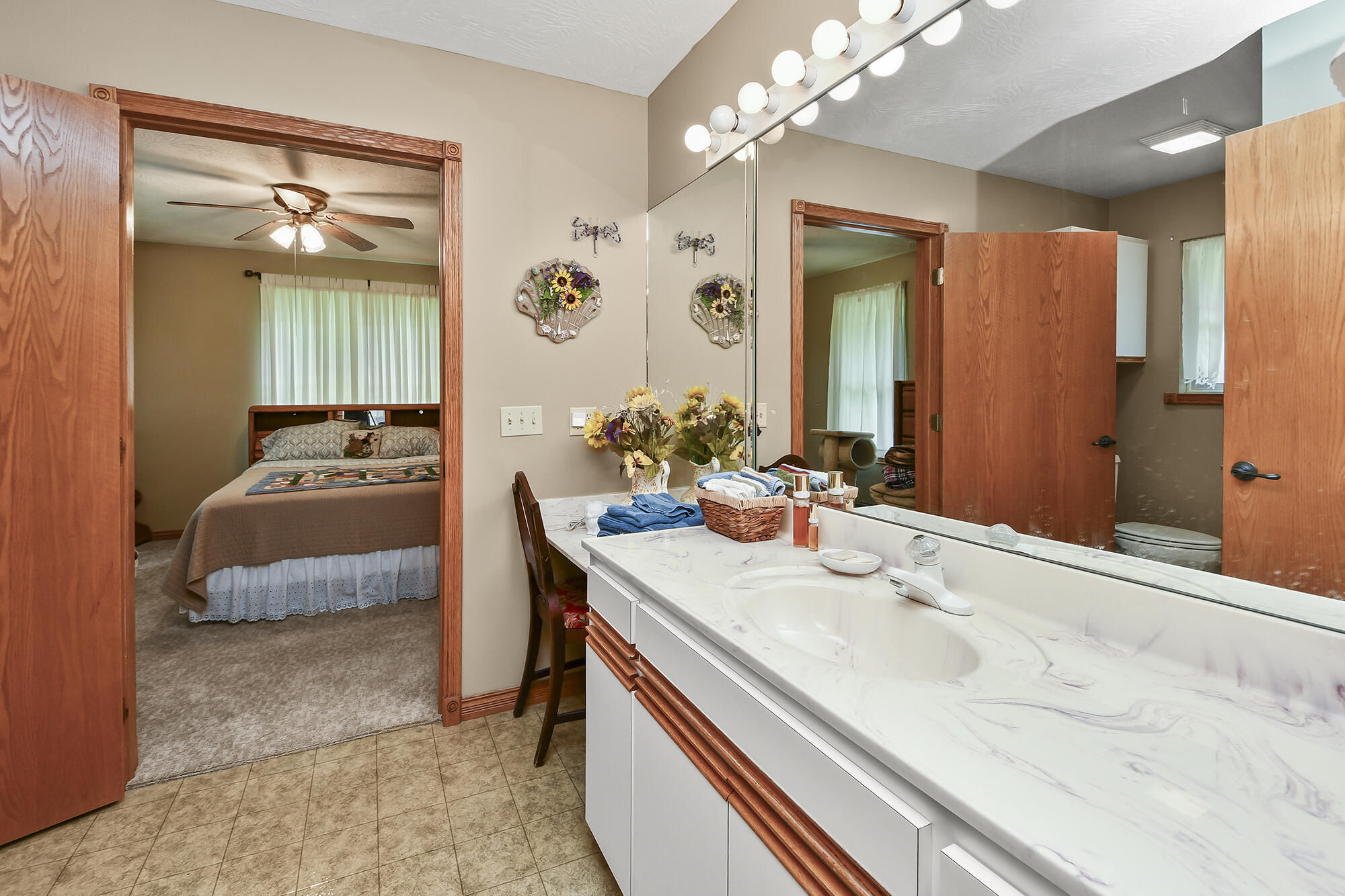 615 West Mchenry Avenue Property Photo 37