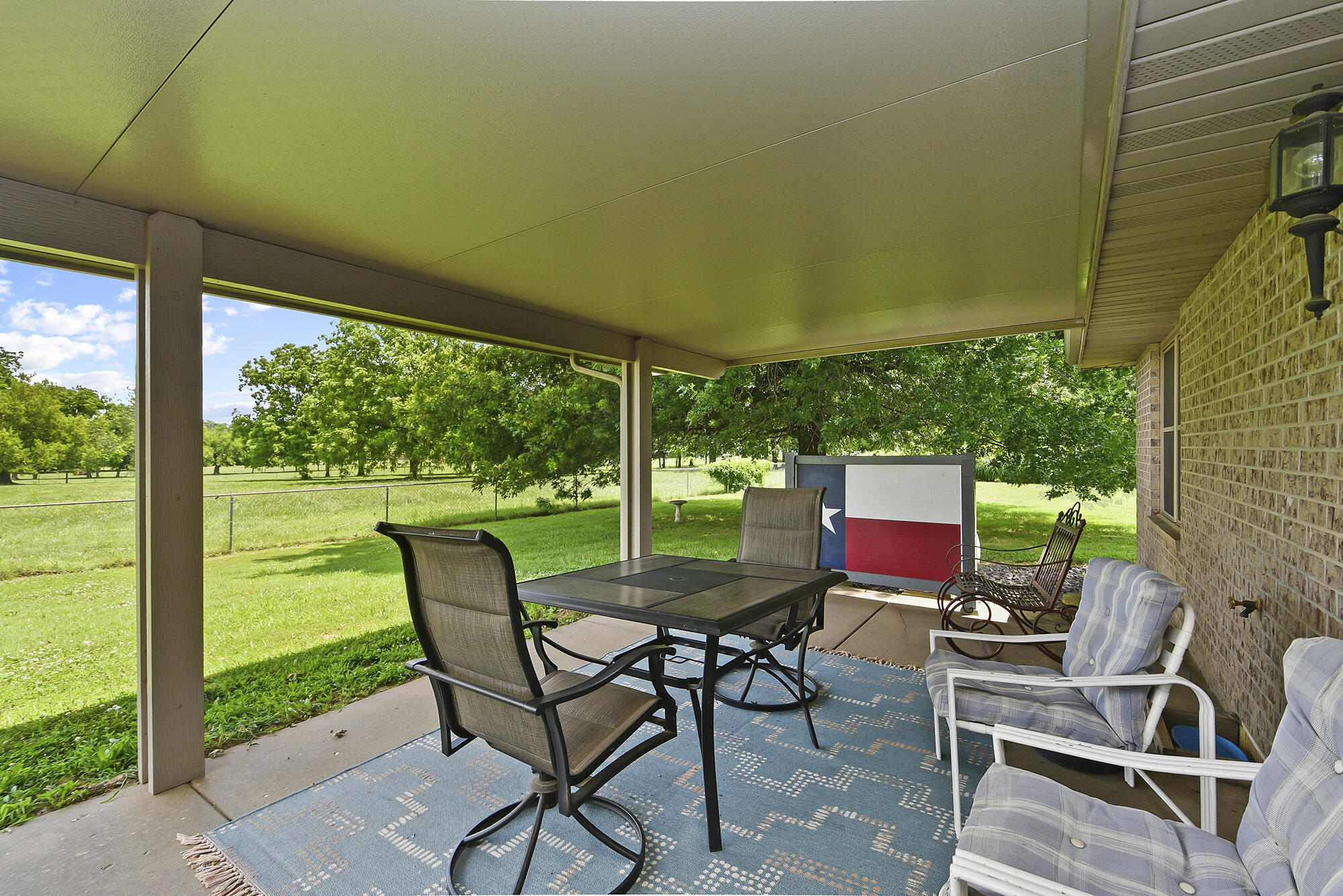 615 West Mchenry Avenue Property Photo 45