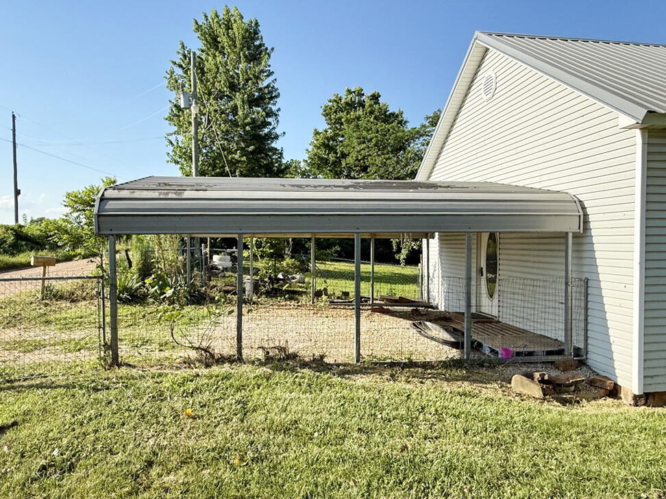 30011 East Fairview Road Property Photo 14
