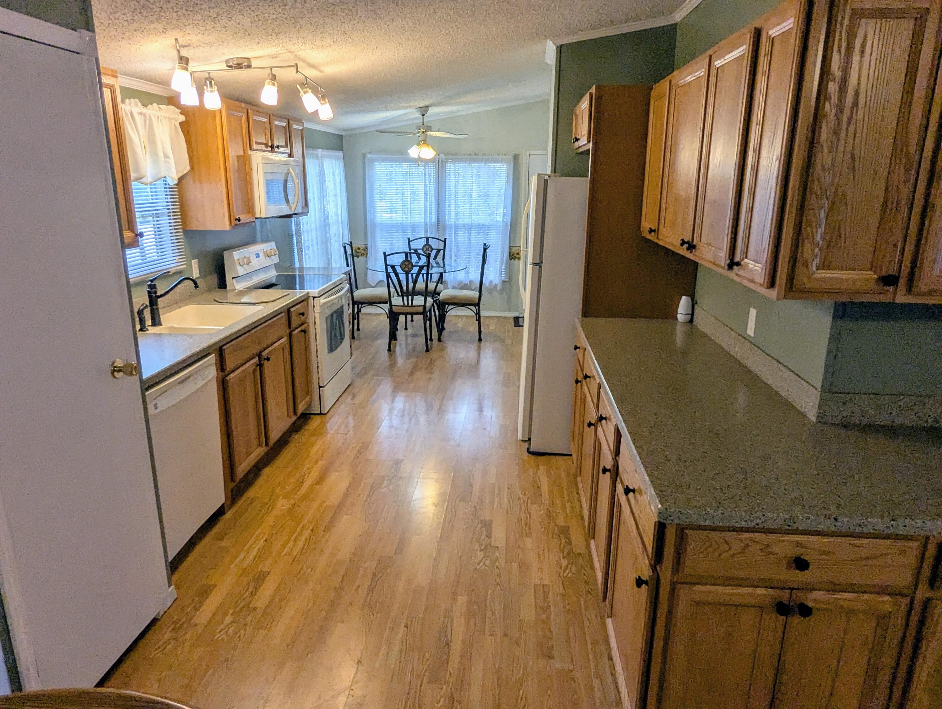 186 Hillbilly Drive Property Photo 11