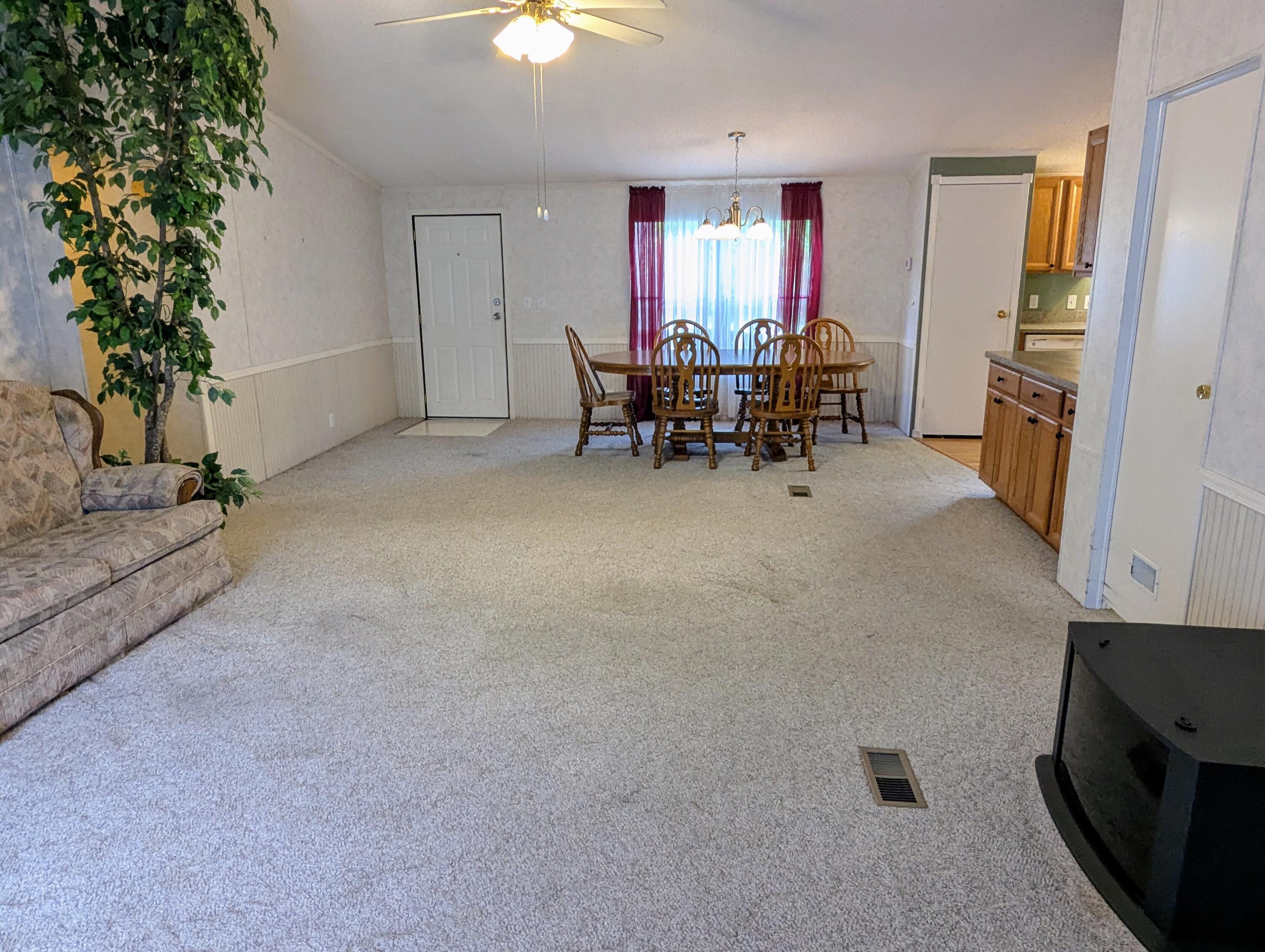 186 Hillbilly Drive Property Photo 14