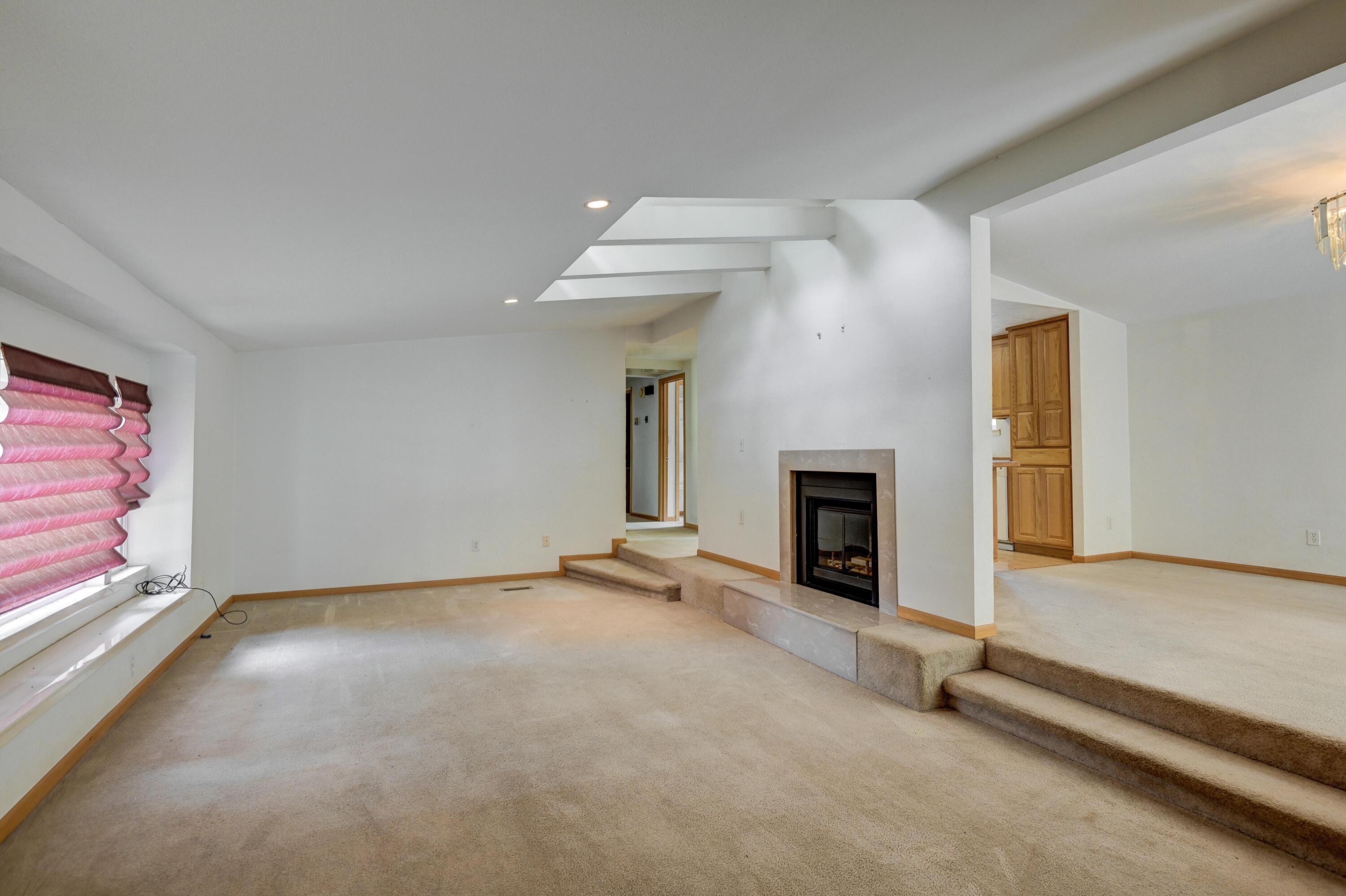 19107 Fir Road Property Photo 9