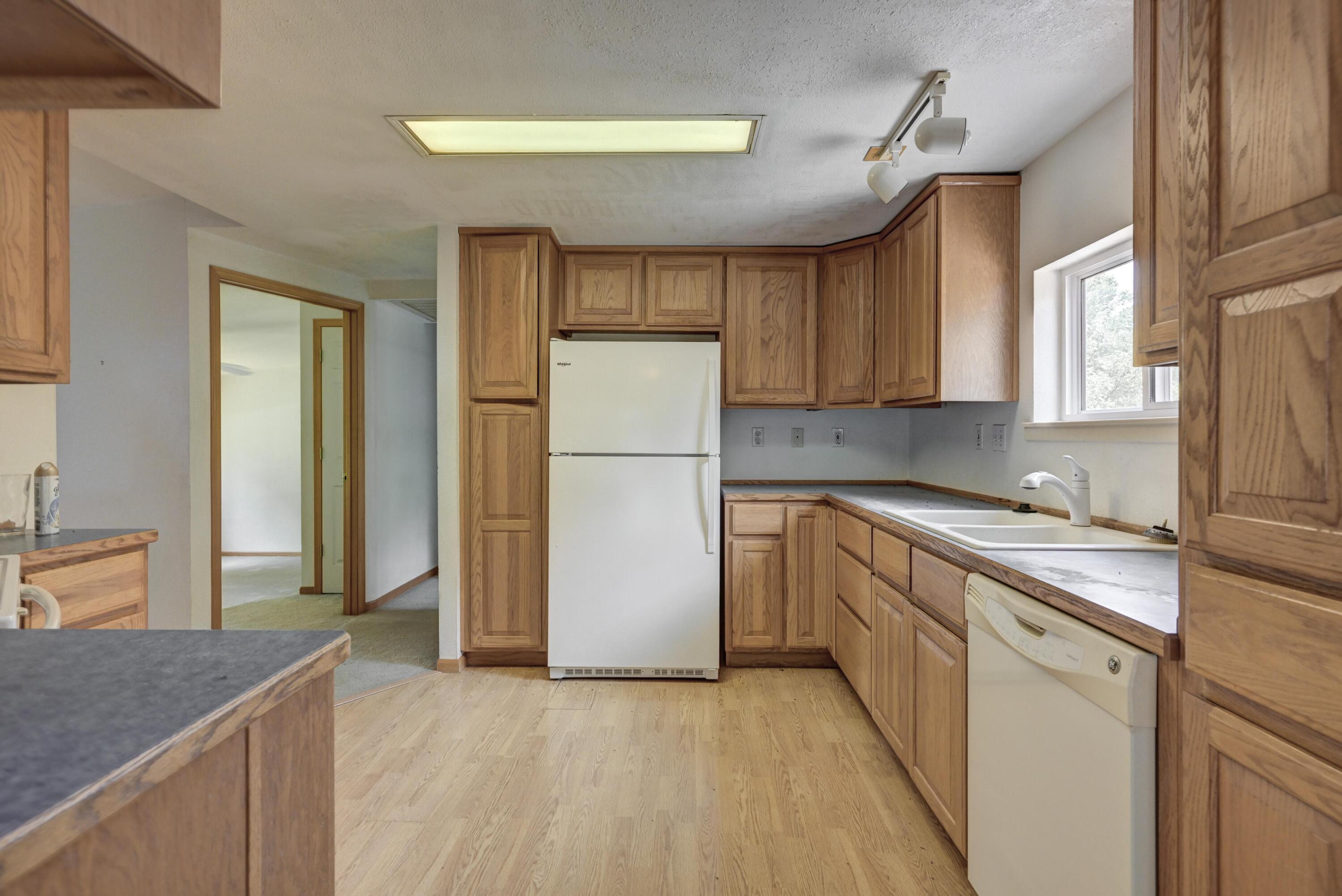 19107 Fir Road Property Photo 15
