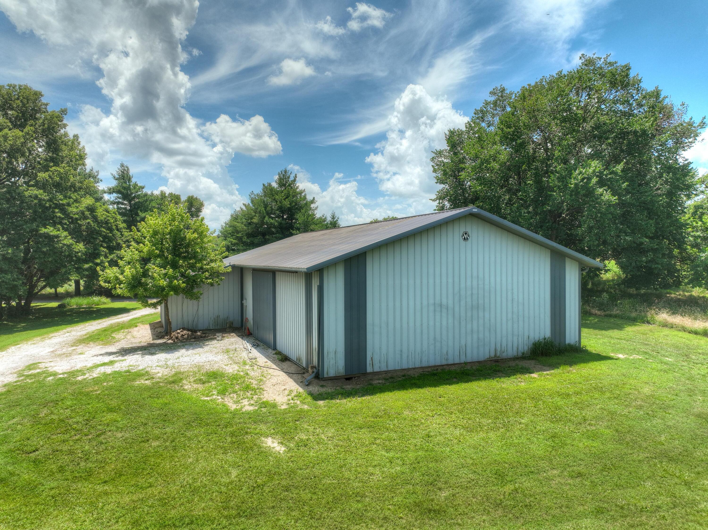 19107 Fir Road Property Photo 58
