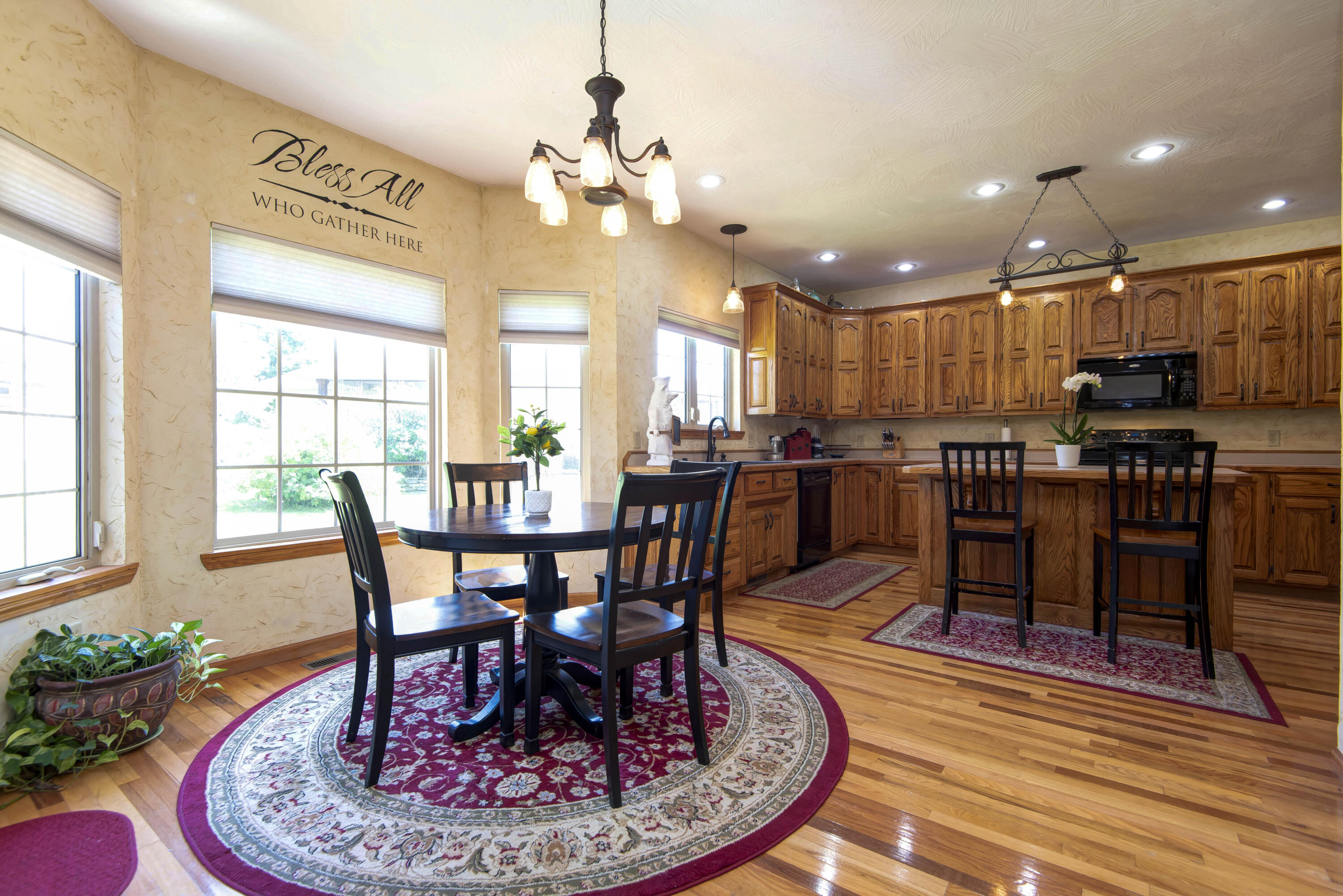 524 Quail Run Property Photo 14