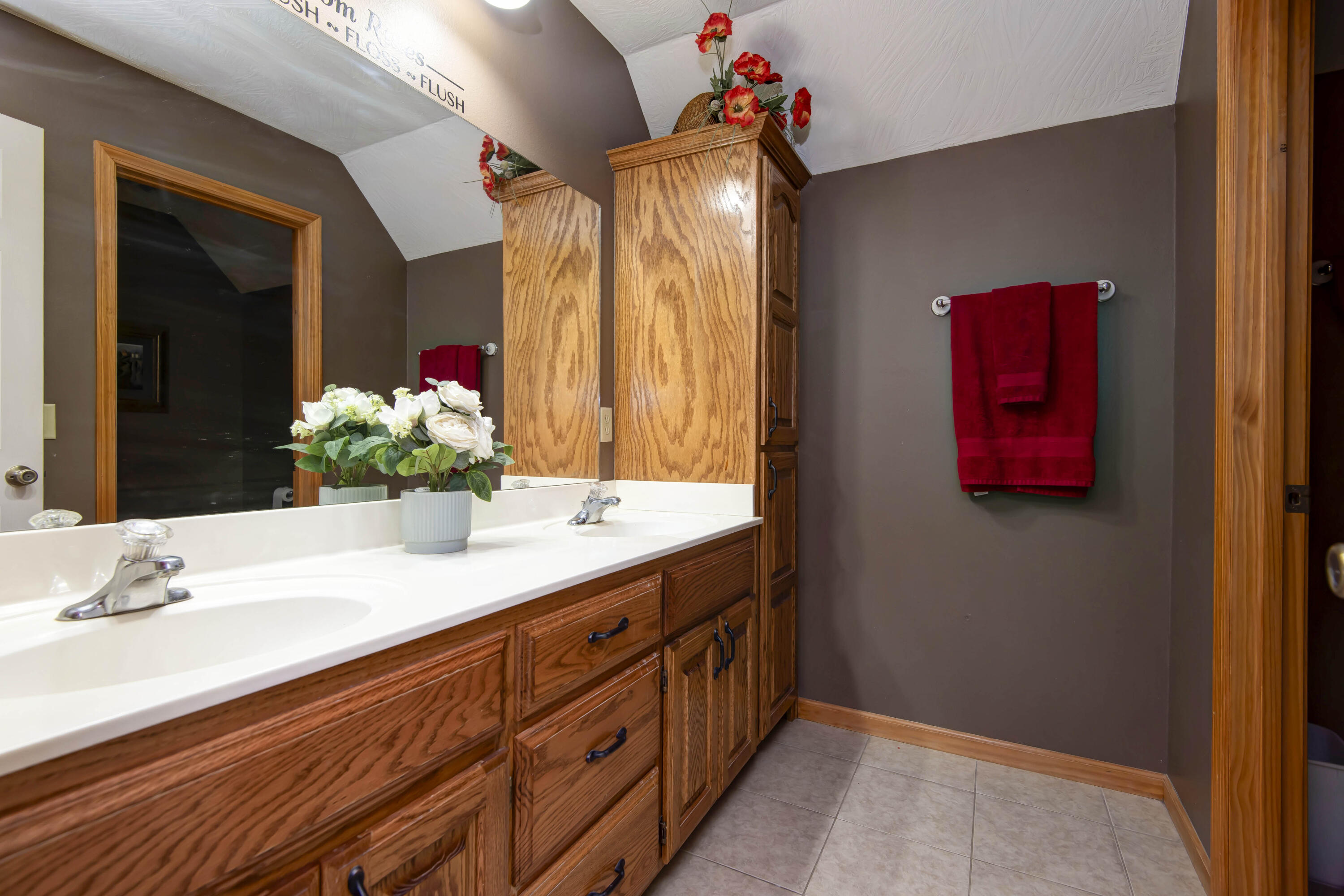 524 Quail Run Property Photo 37