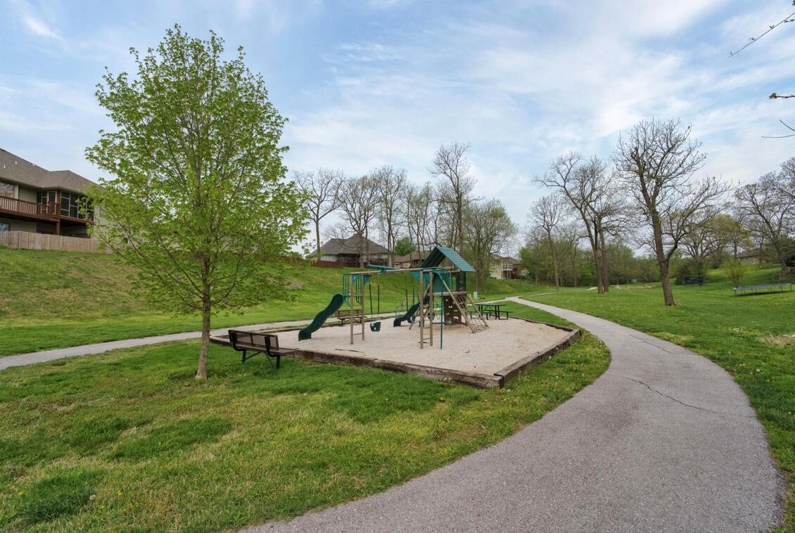 524 Quail Run Property Photo 49