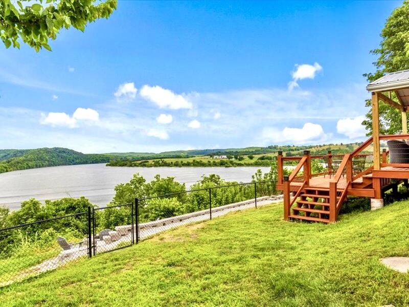 367 Flagstone Road Property Photo 4
