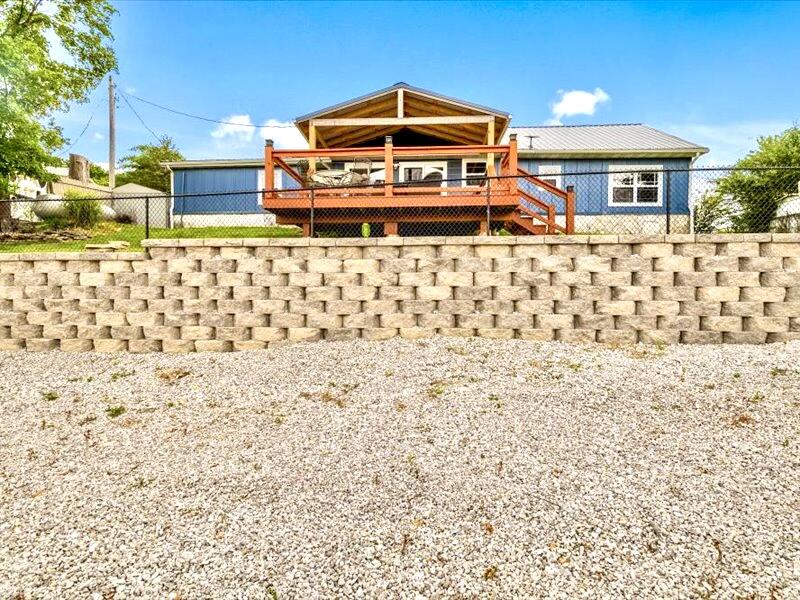 367 Flagstone Road Property Photo 8