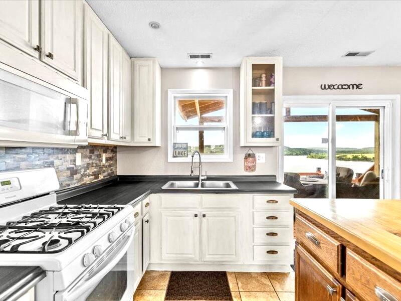 367 Flagstone Road Property Photo 13