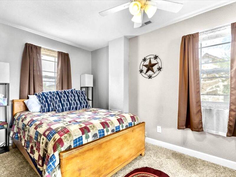 367 Flagstone Road Property Photo 17