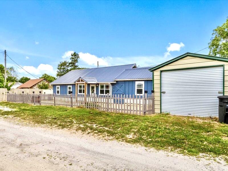 367 Flagstone Road Property Photo 33