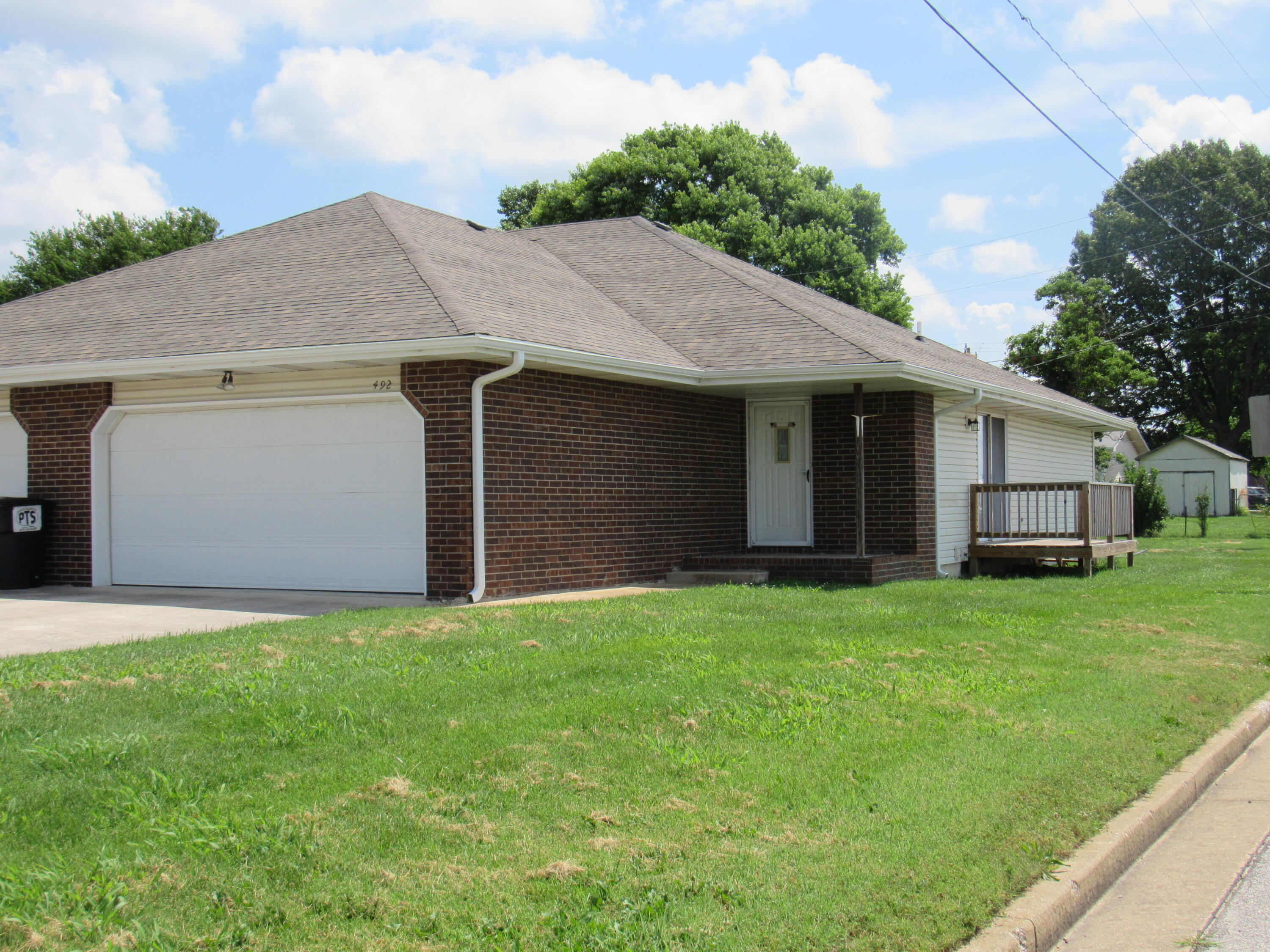 492 Haymes Court Property Photo 1