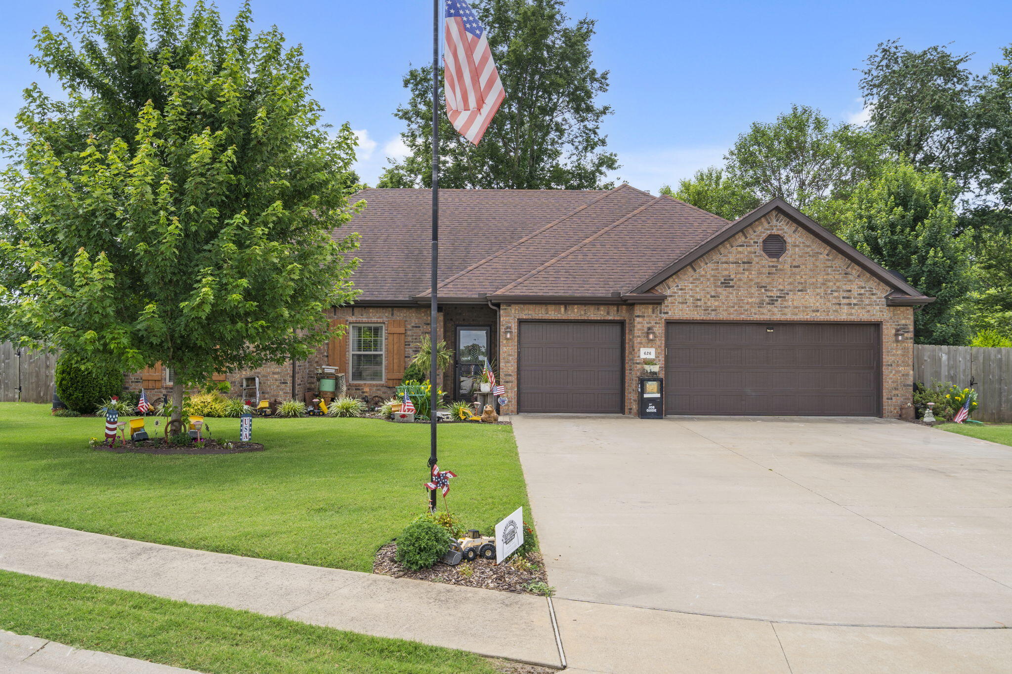 626 Choate Place Circle Property Photo 3