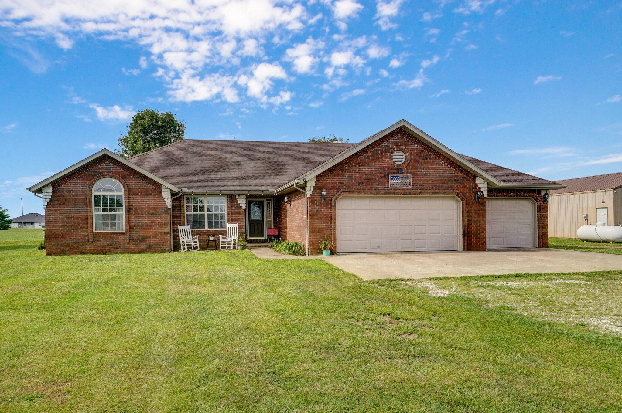 180 Forgey Lane Property Photo 4