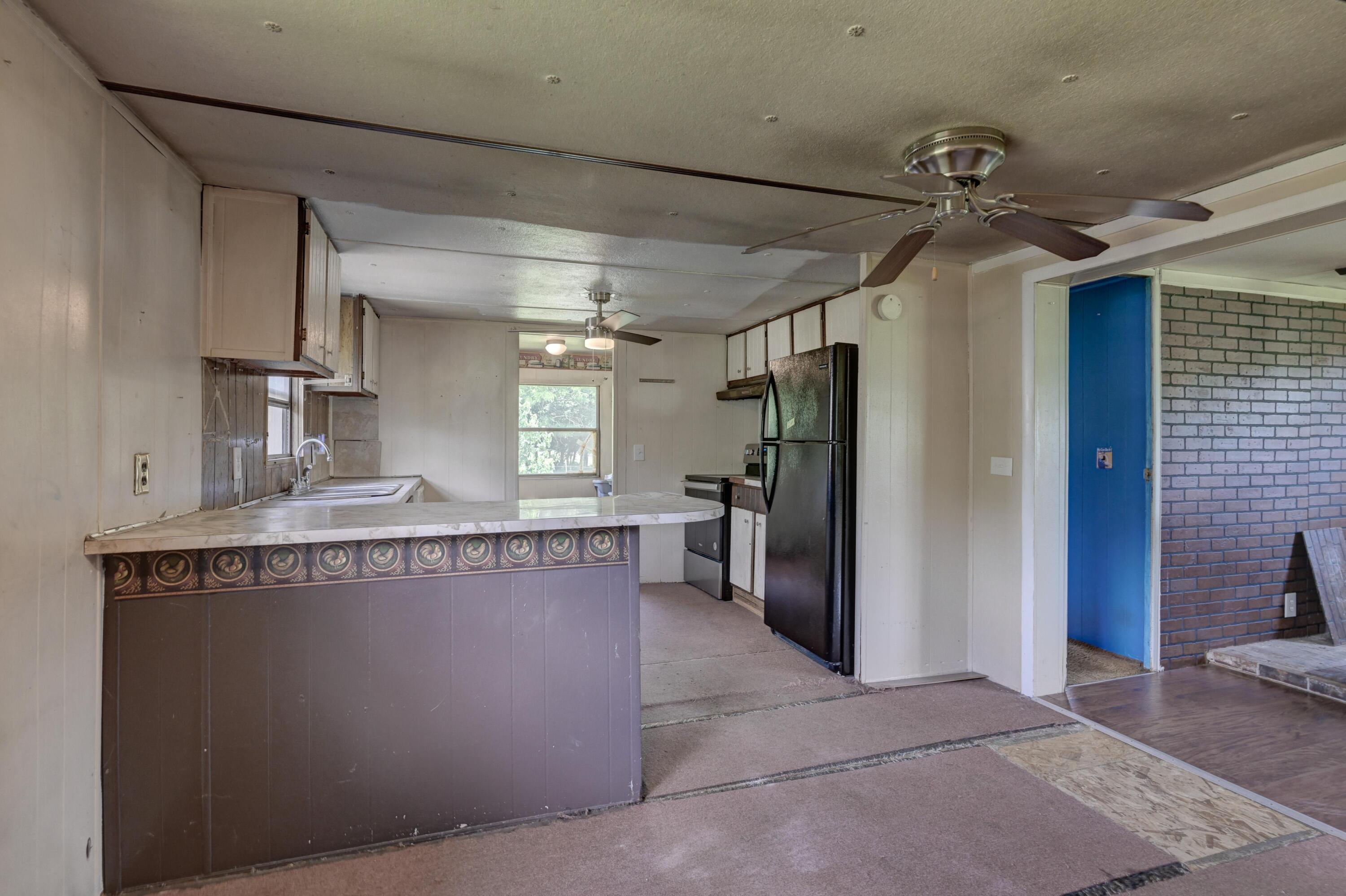 9721 Elm Road Property Photo 12