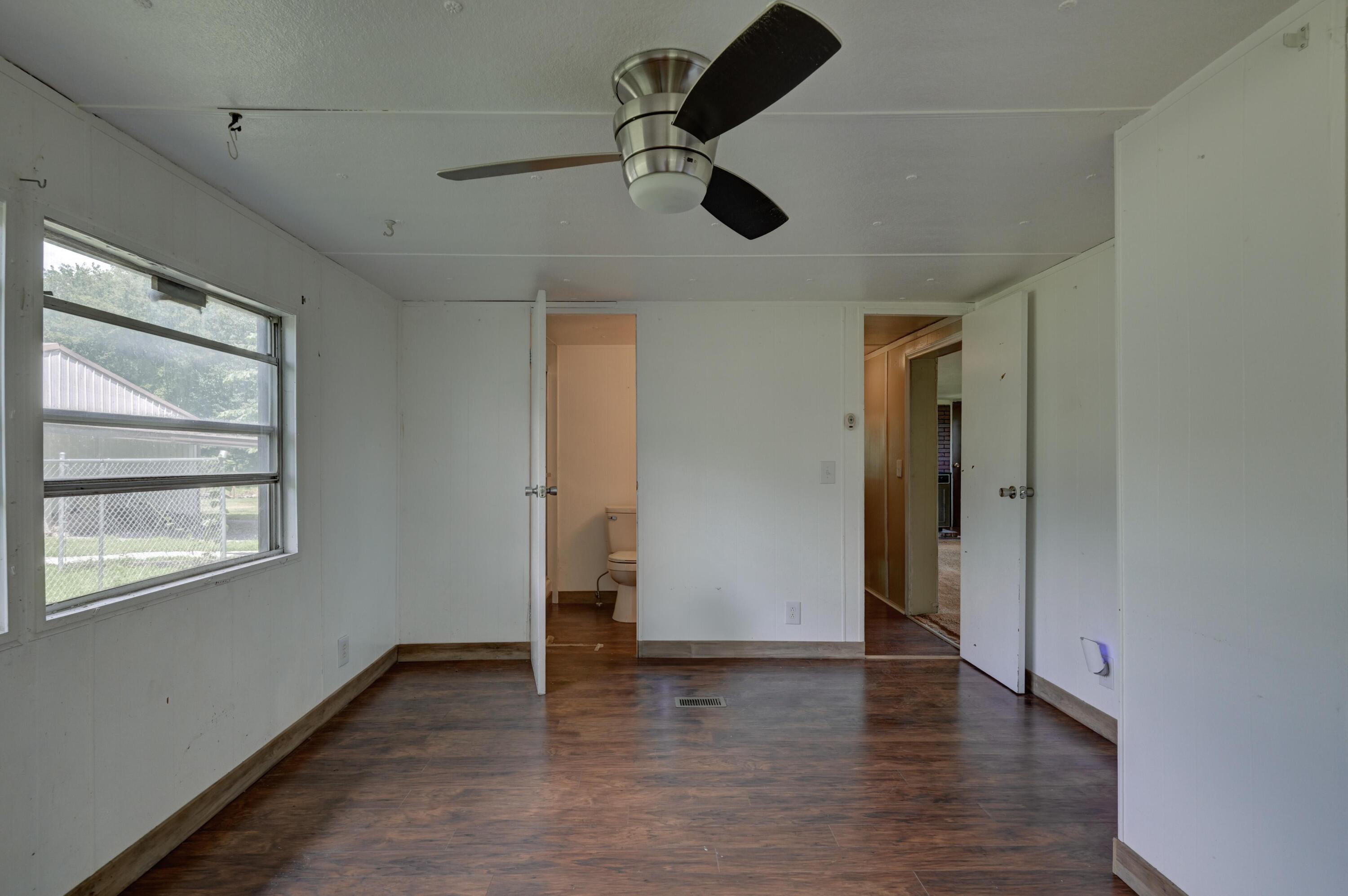 9721 Elm Road Property Photo 21