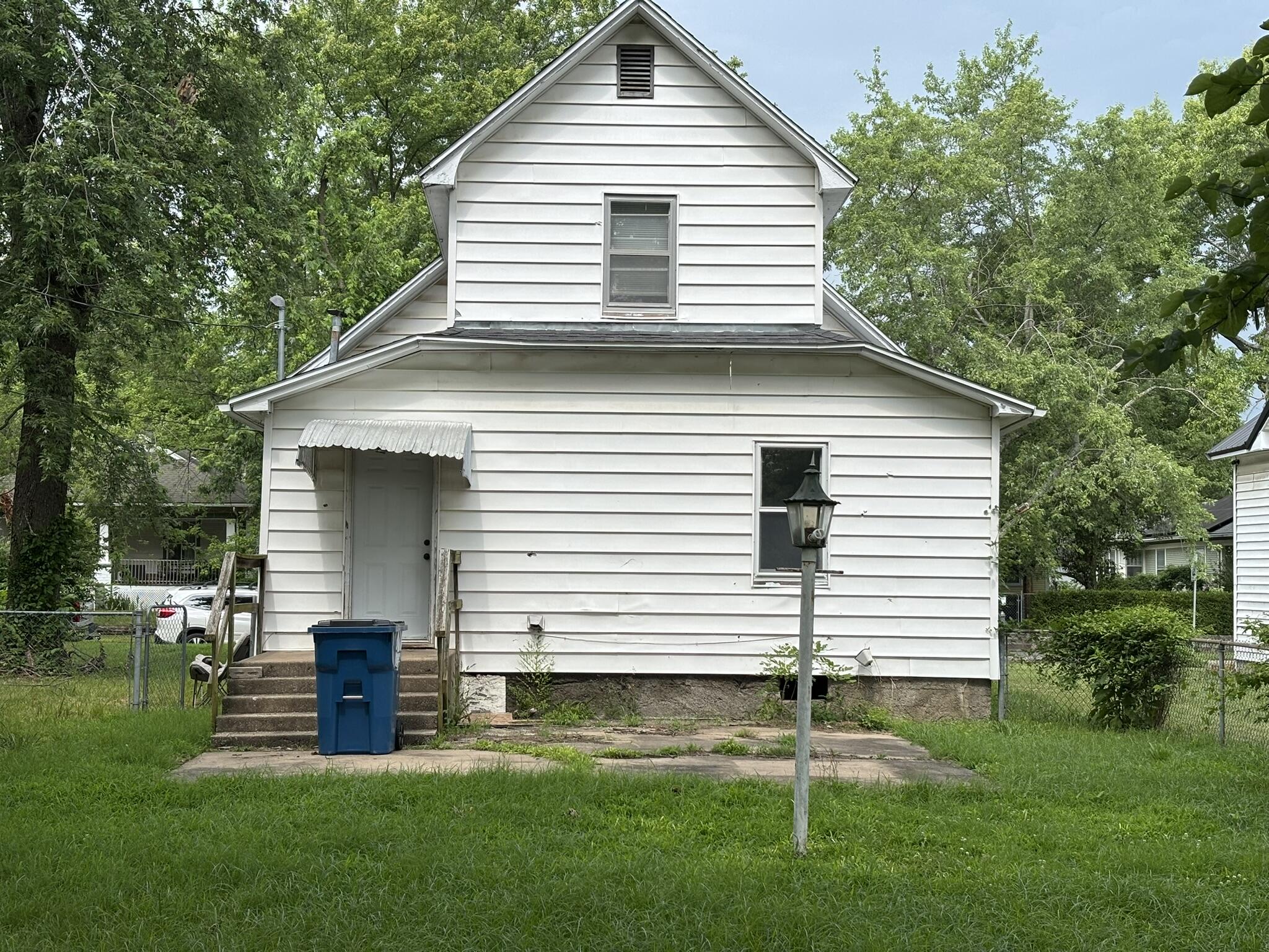 815 Empire Avenue Property Photo 5