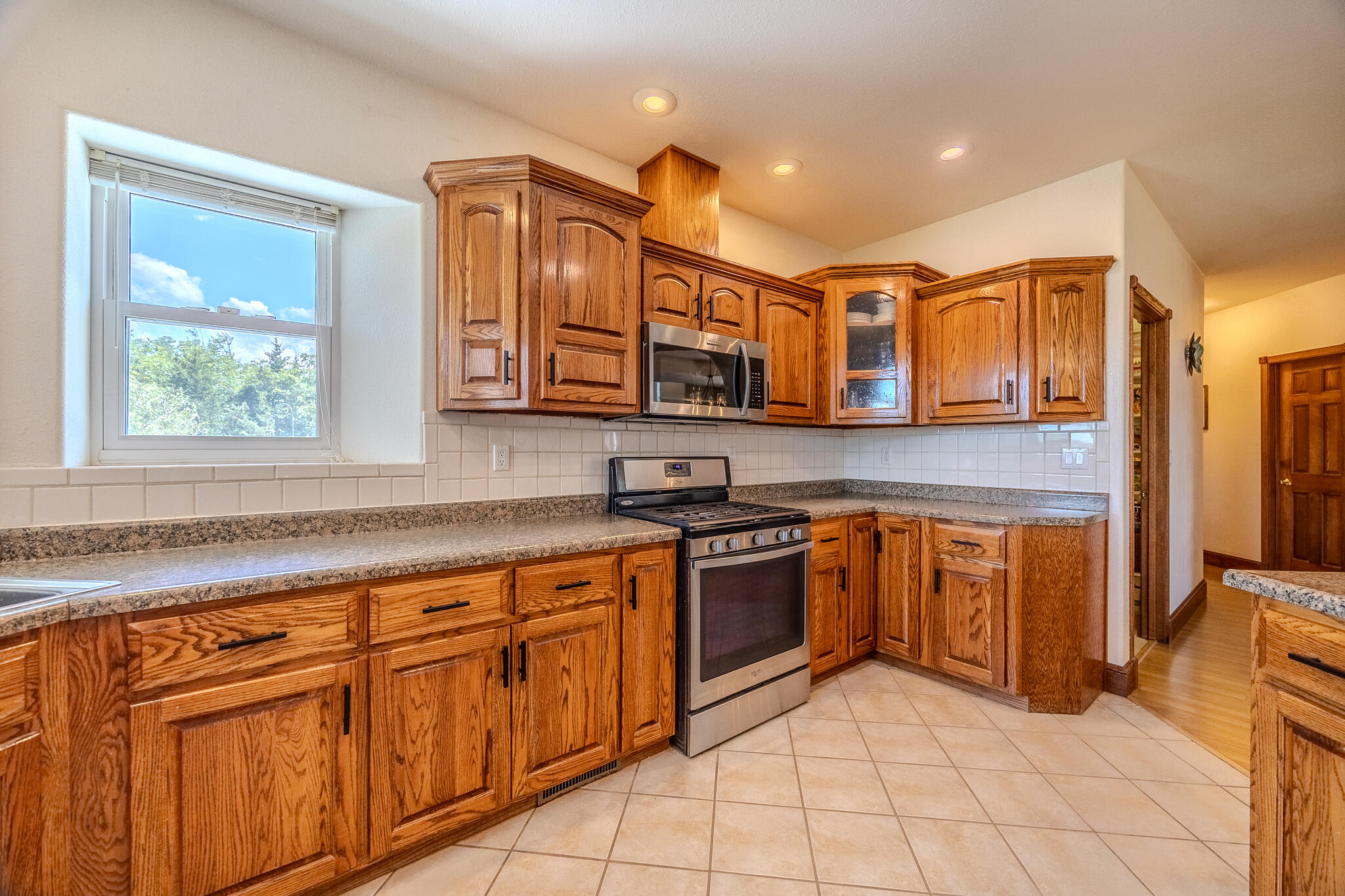 31320 Oslo Drive Property Photo 13