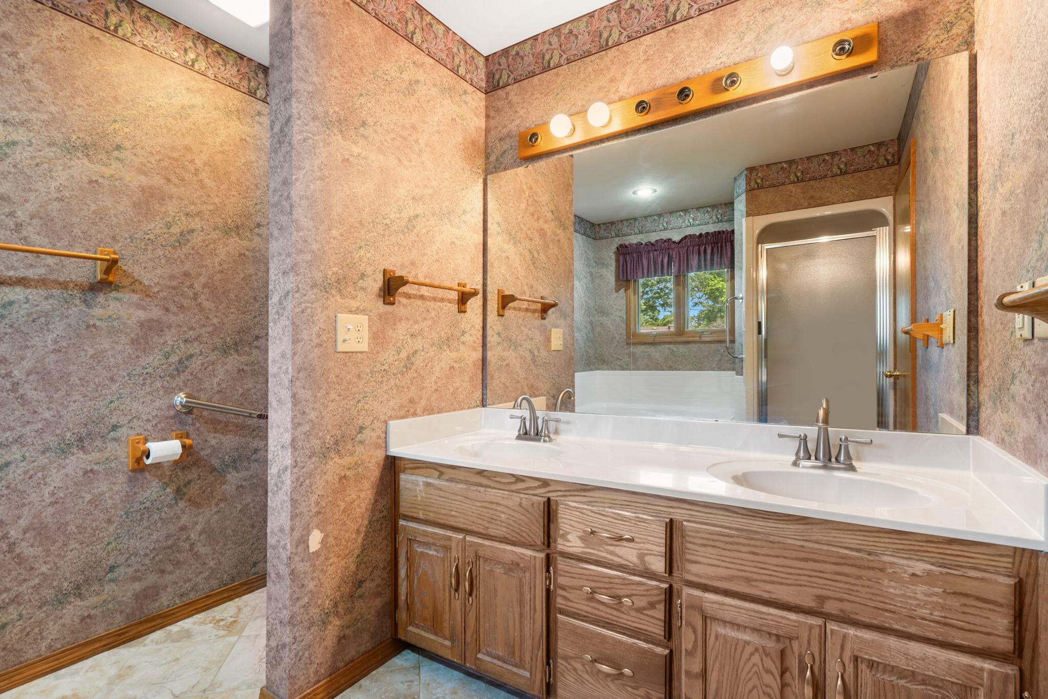 401 North Niangua Drive Property Photo 15
