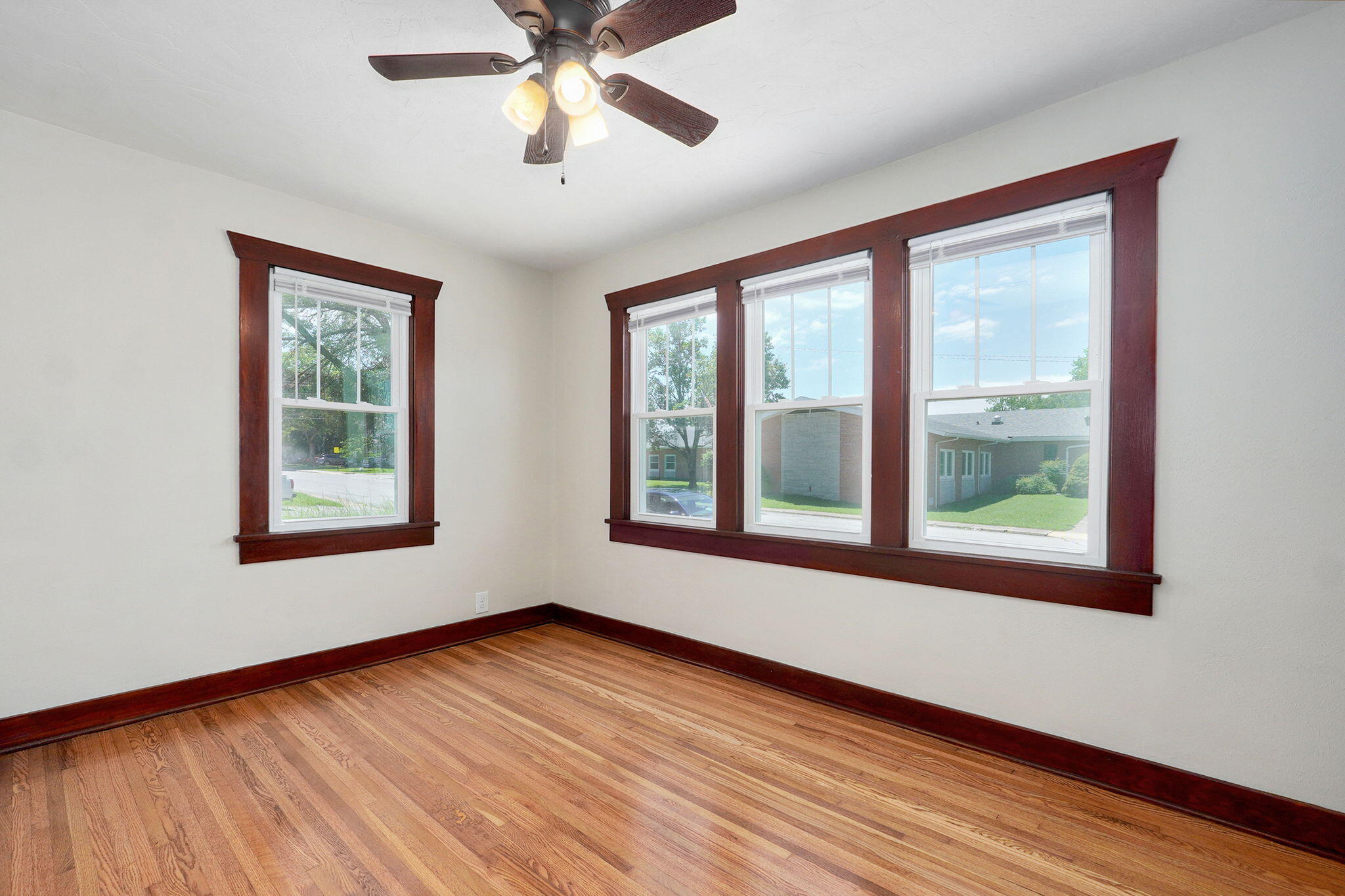 706 South Hickory Street Property Photo 12