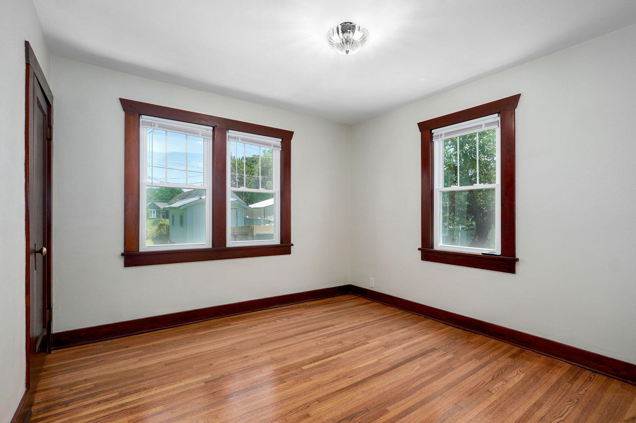 706 South Hickory Street Property Photo 14