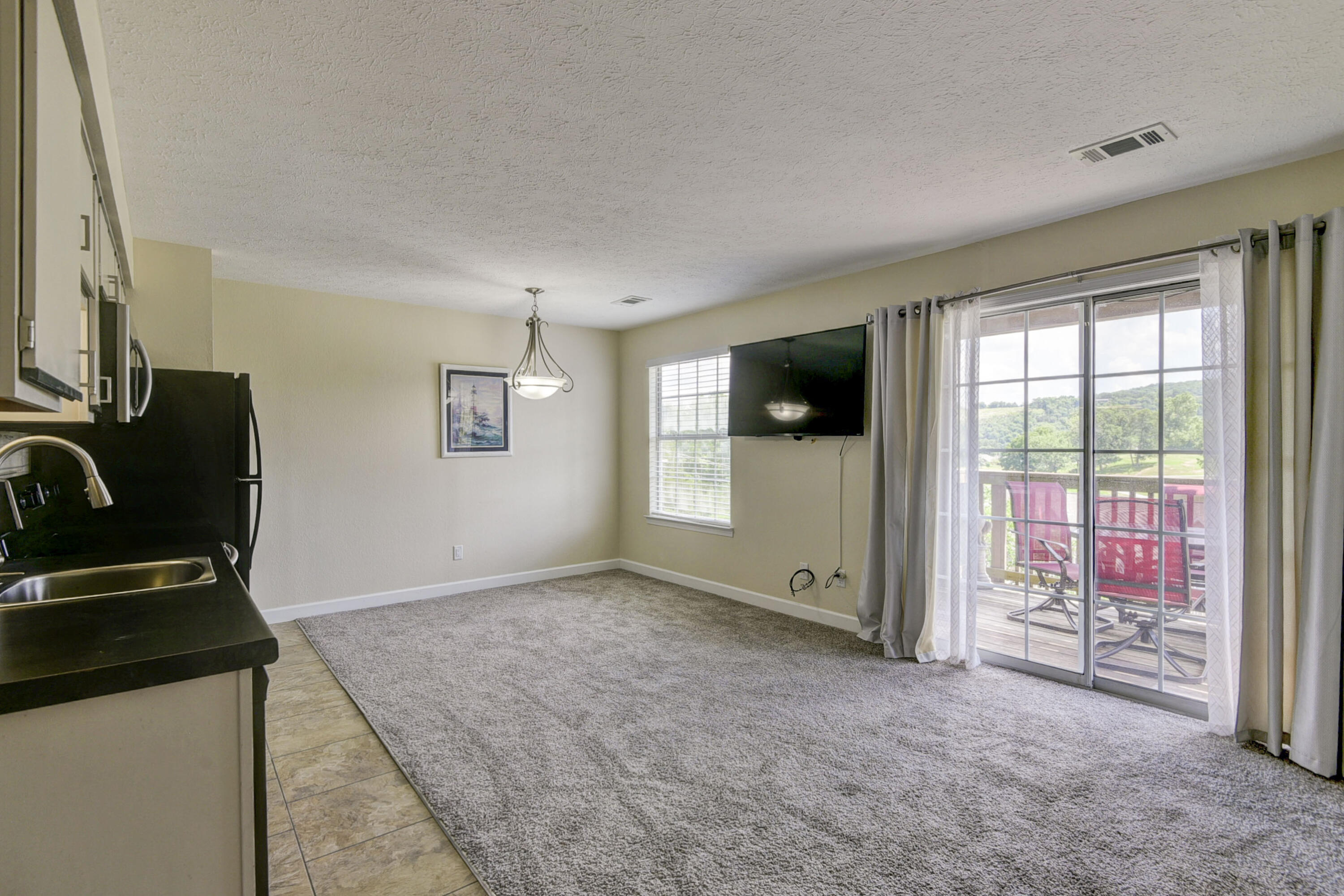12 Scenic Court Property Photo 4