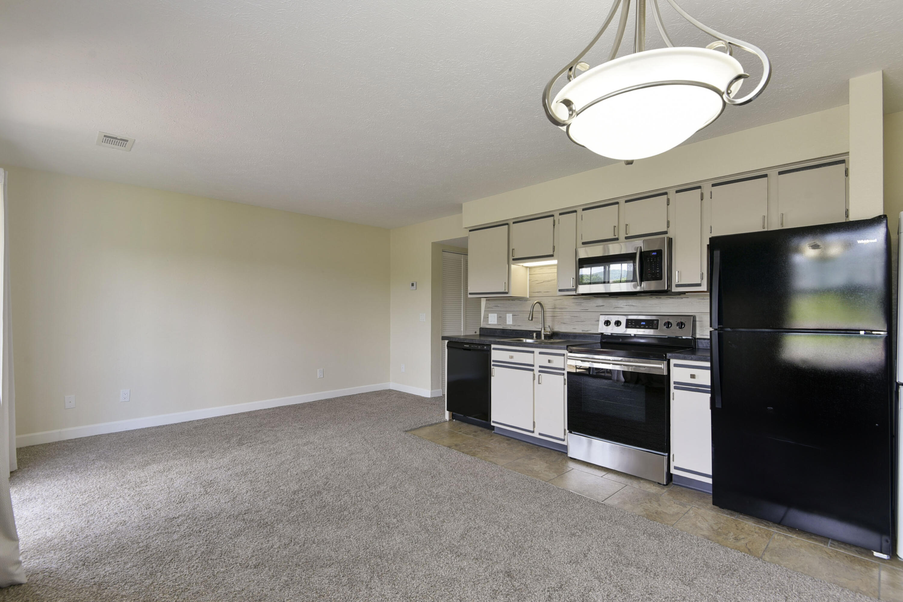 12 Scenic Court Property Photo 6
