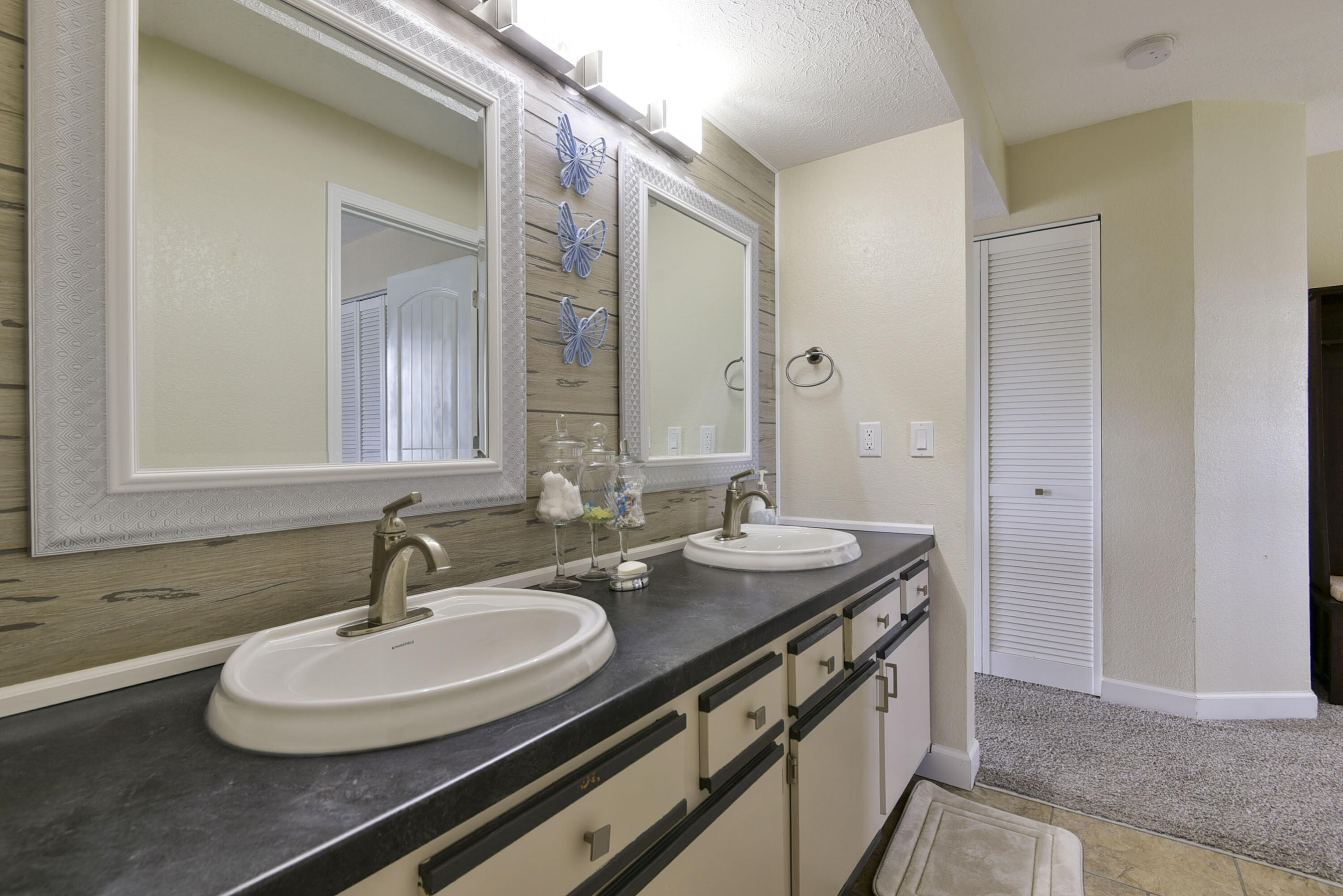12 Scenic Court Property Photo 14
