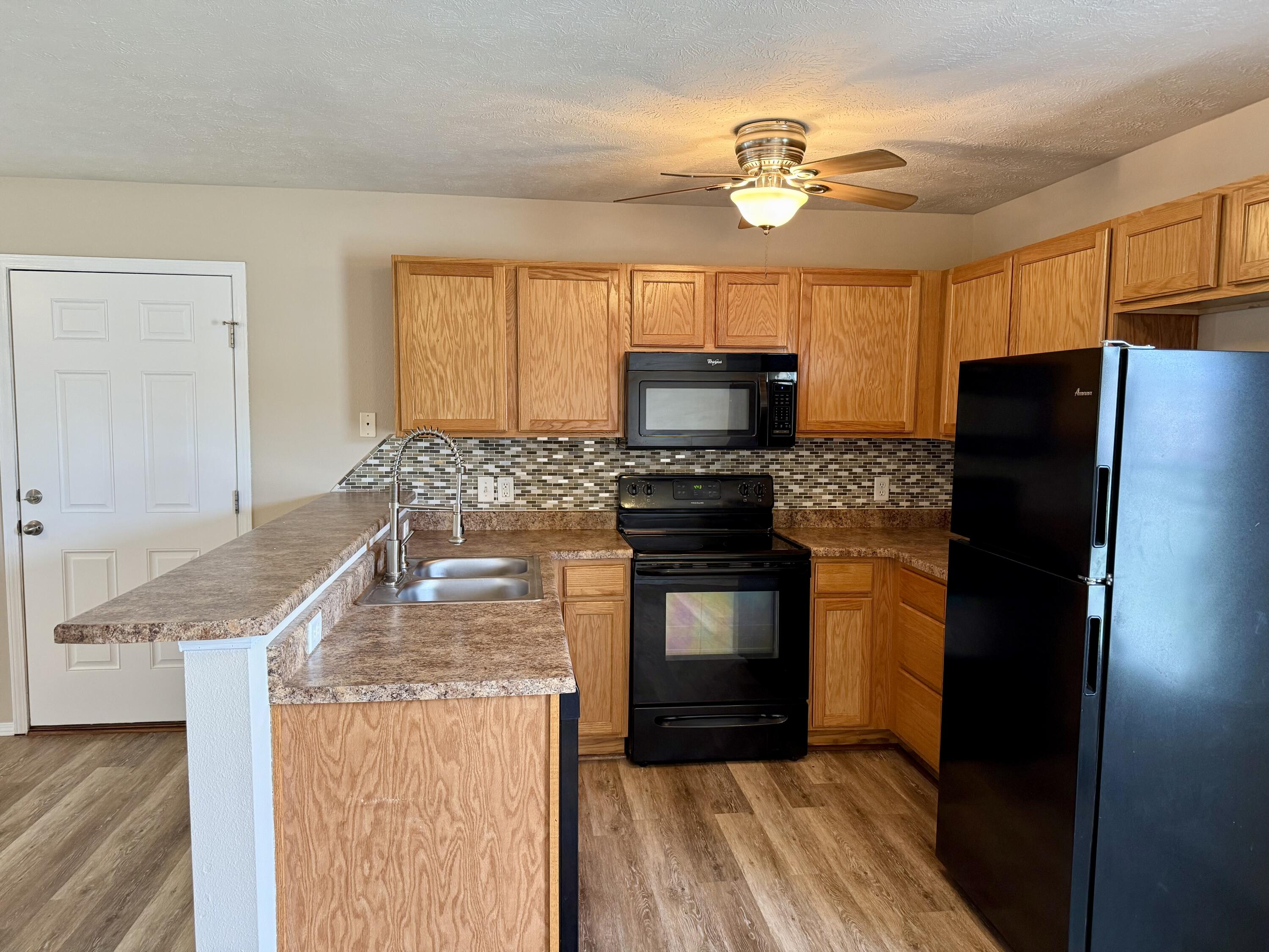5610 West Sugar Pine Drive Property Photo 8