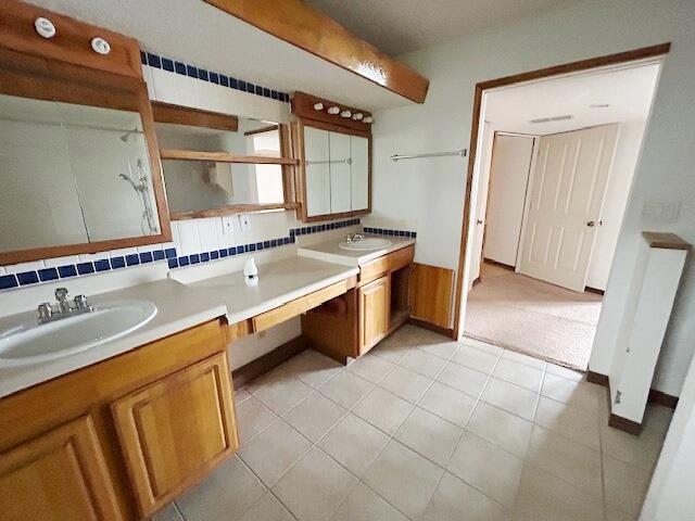 9387 State Highway 13 Property Photo 10
