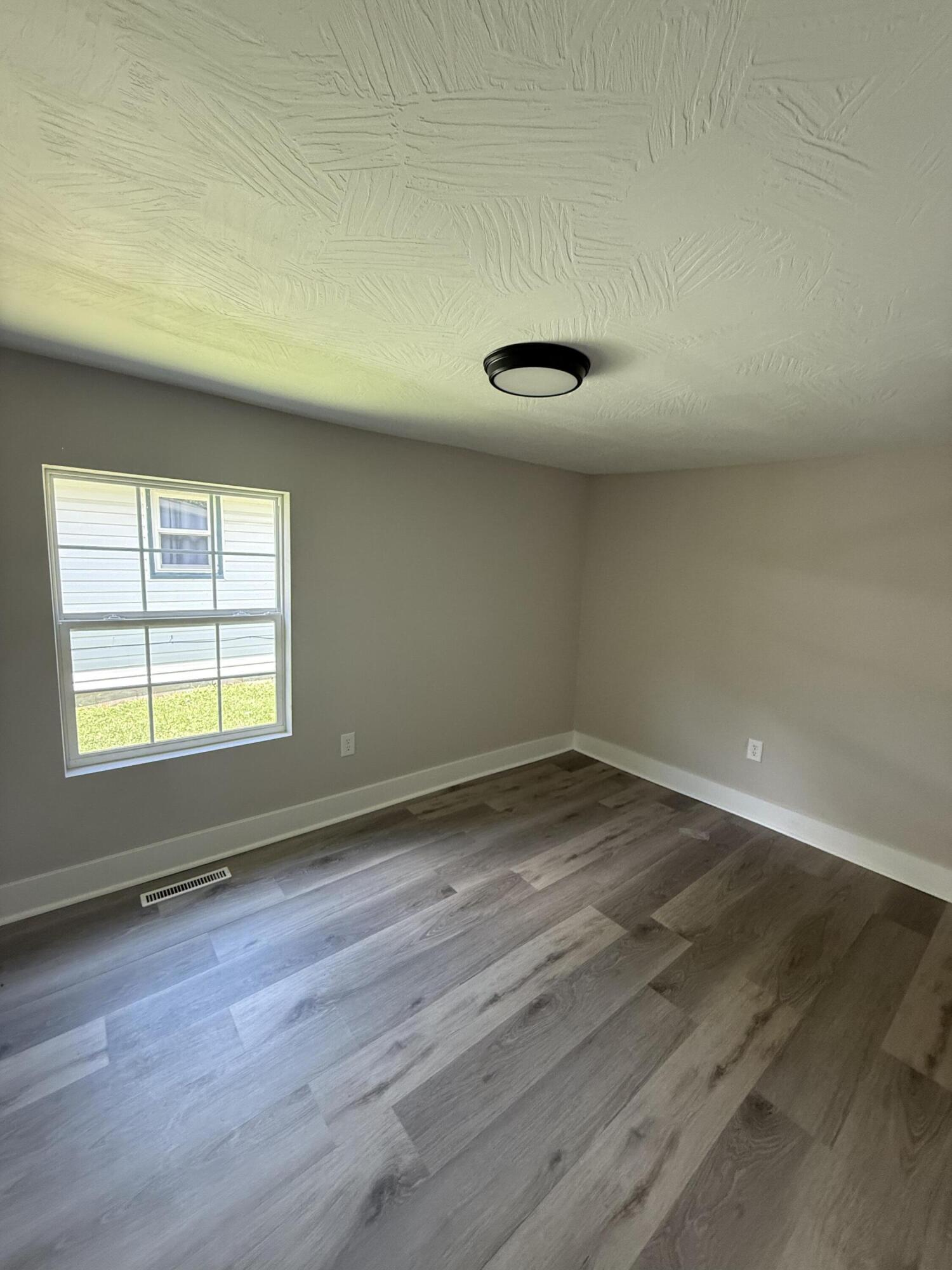 1324 North Wabash Avenue Property Photo 7