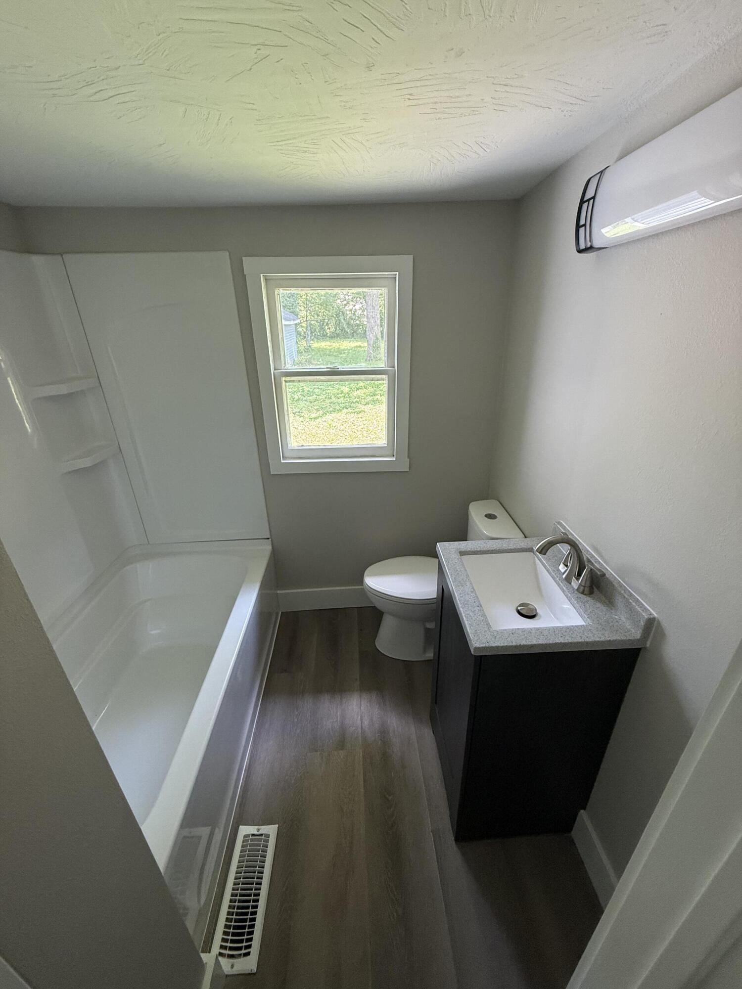 1324 North Wabash Avenue Property Photo 12