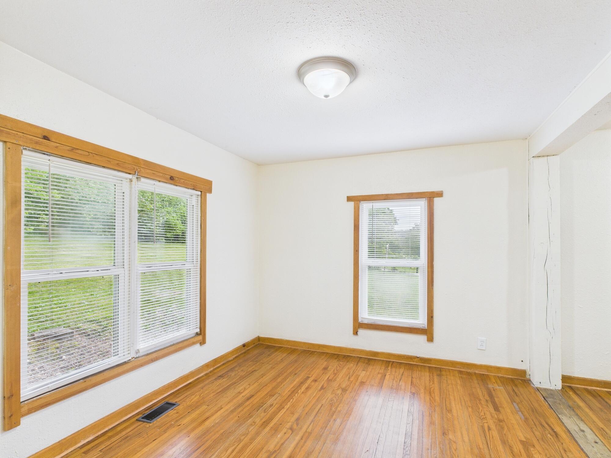 720 Second St. Property Photo 13