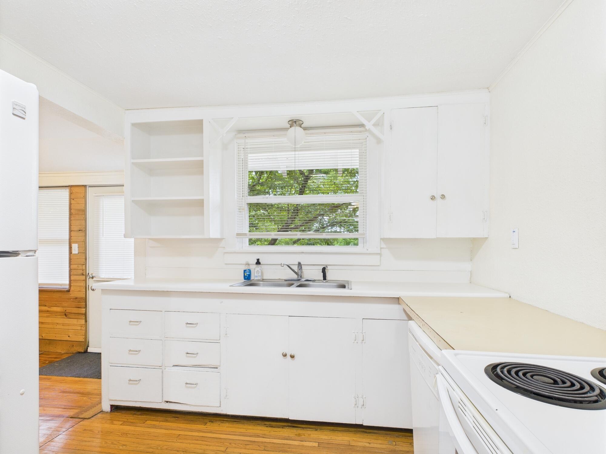 720 Second St. Property Photo 18