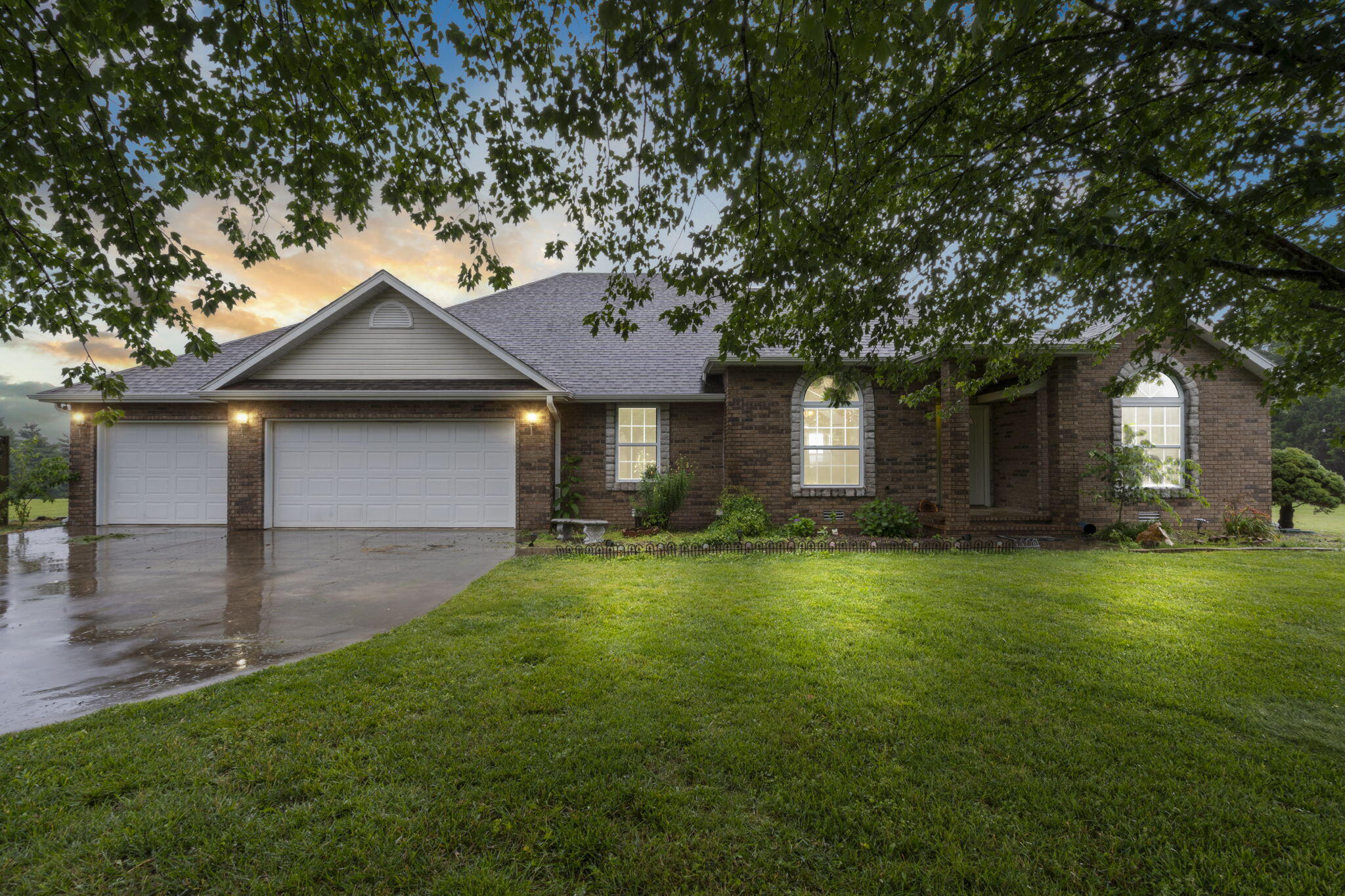1508 Four Winds Drive Property Photo 1