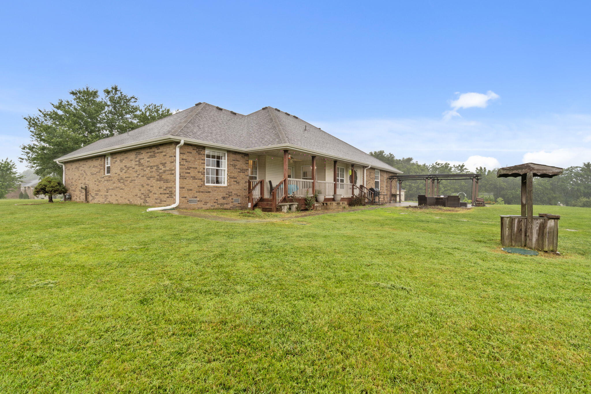 1508 Four Winds Drive Property Photo 28