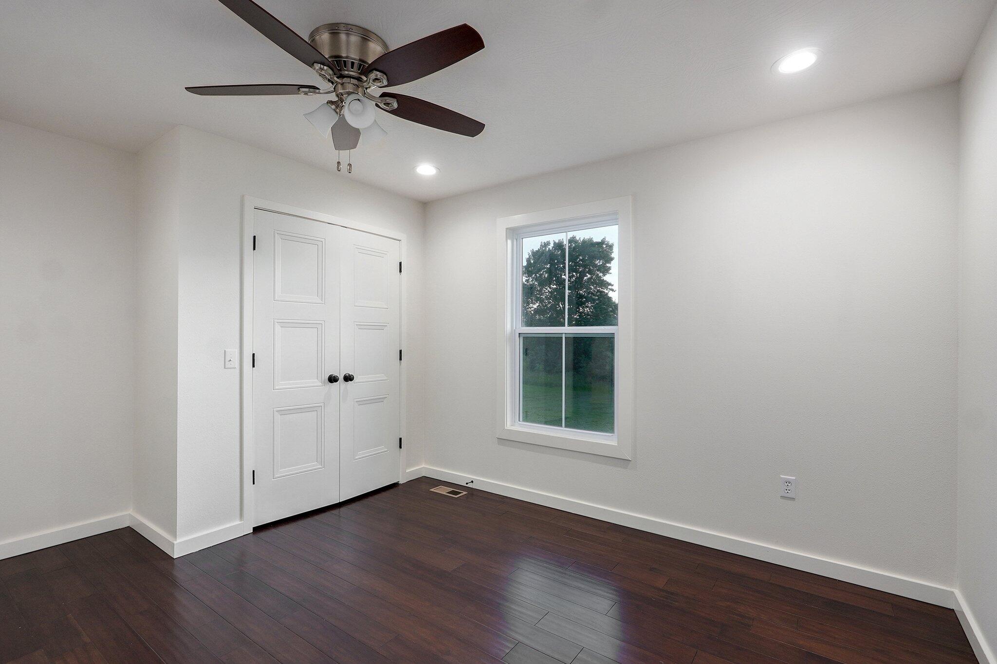 753 South Elm Road Property Photo 18