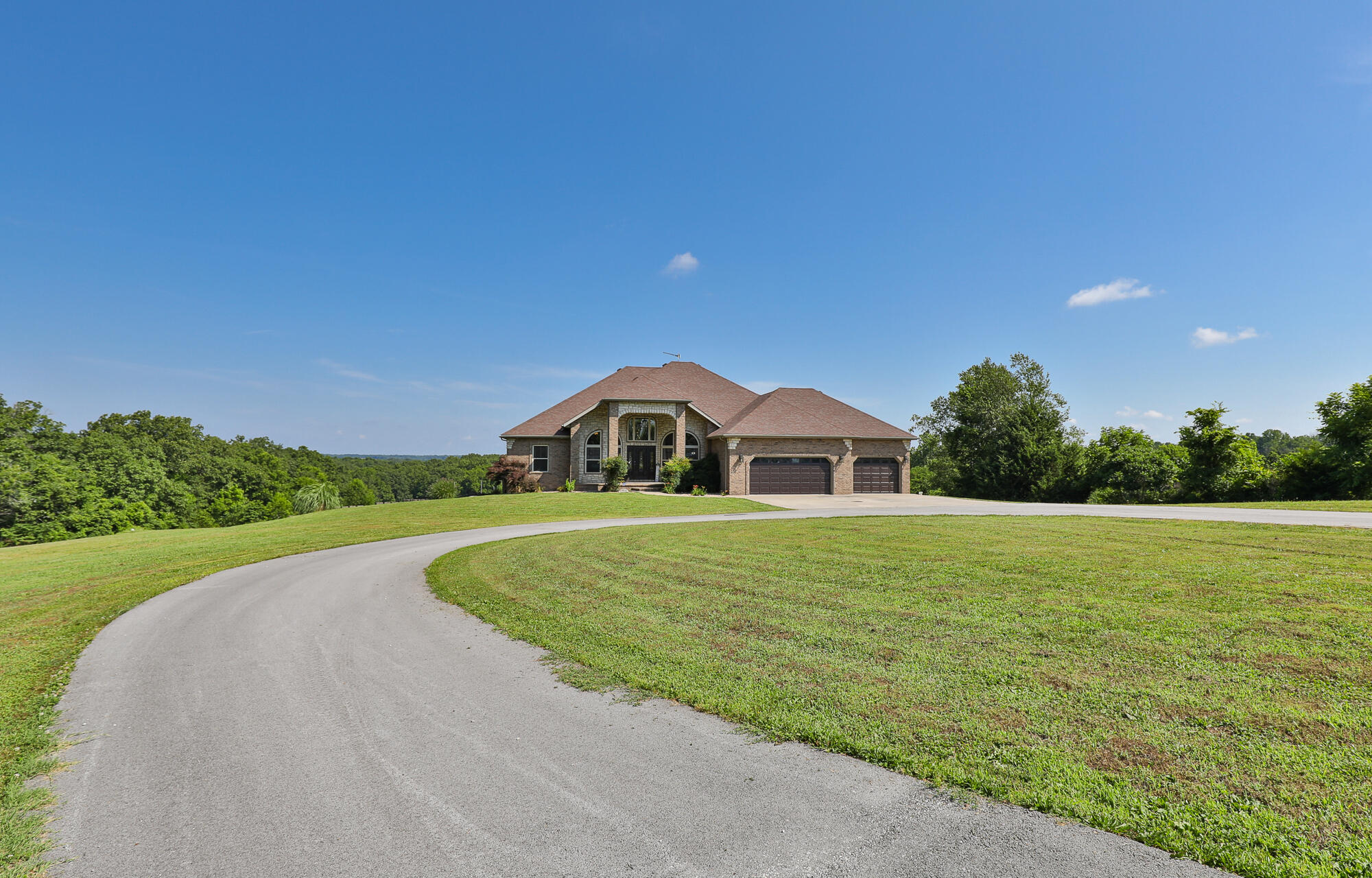 303 Harris Boulevard Property Photo 1