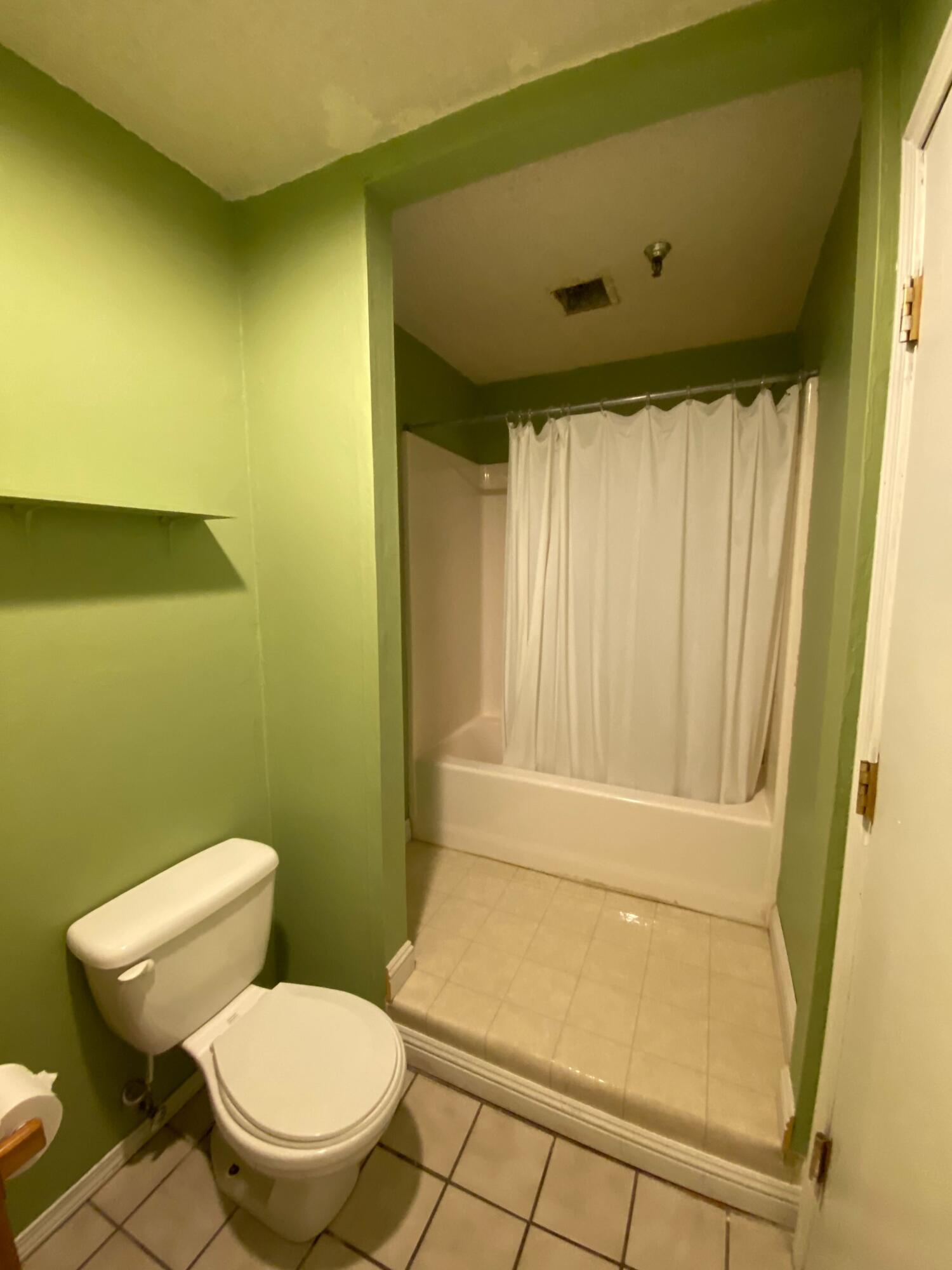 3411 North Rangeline Road Property Photo 11