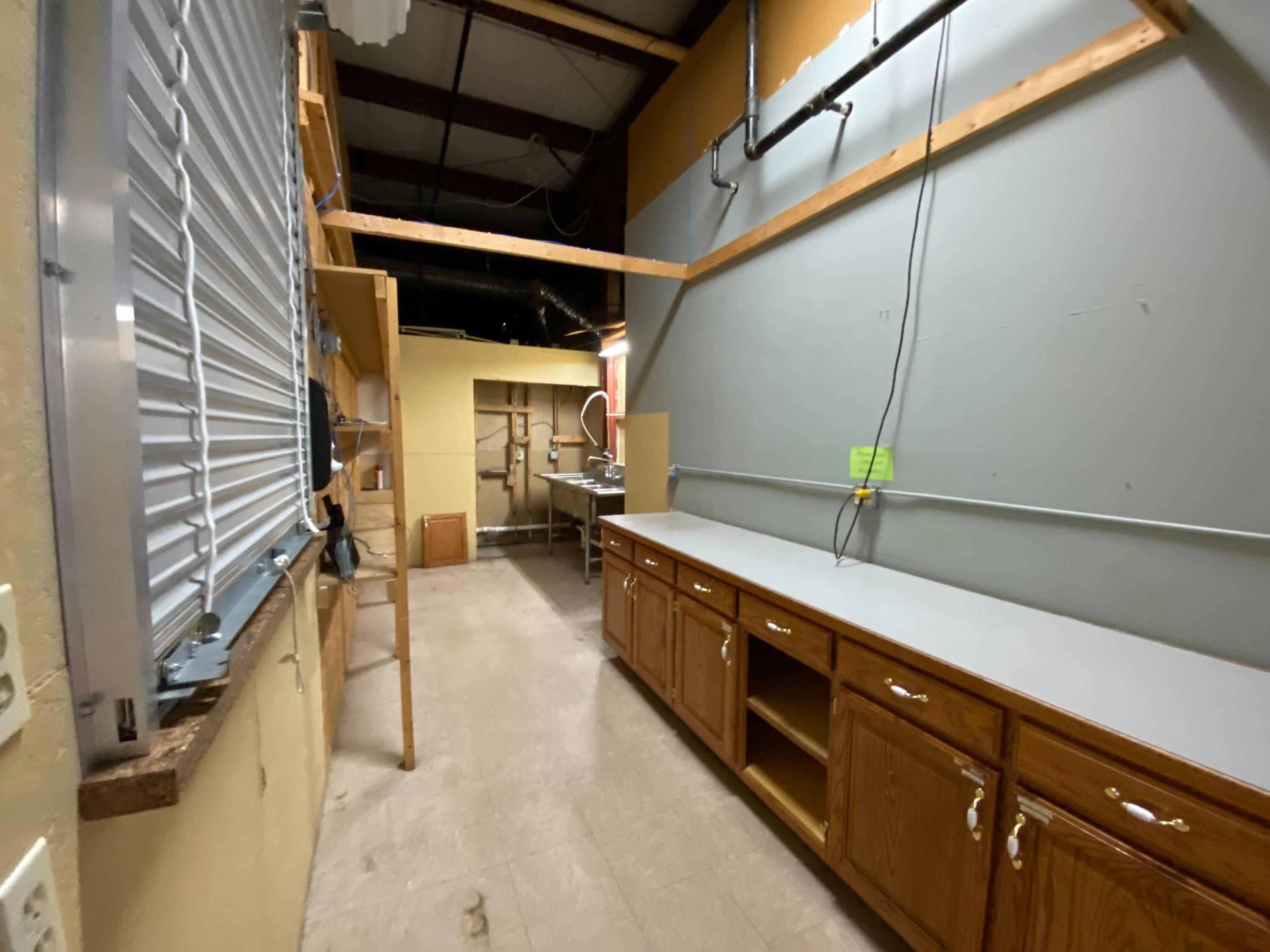 3411 North Rangeline Road Property Photo 30