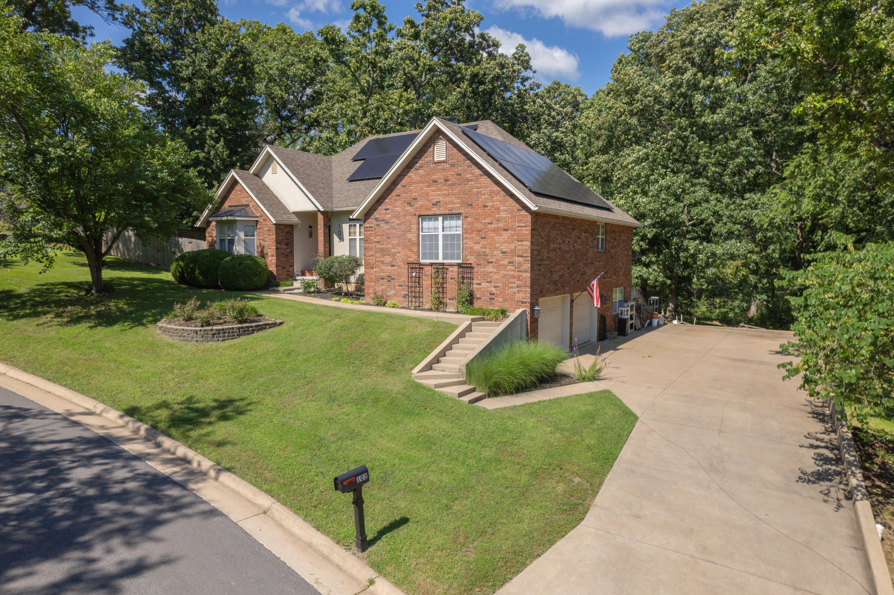 103 Fawn Trail Property Photo 3