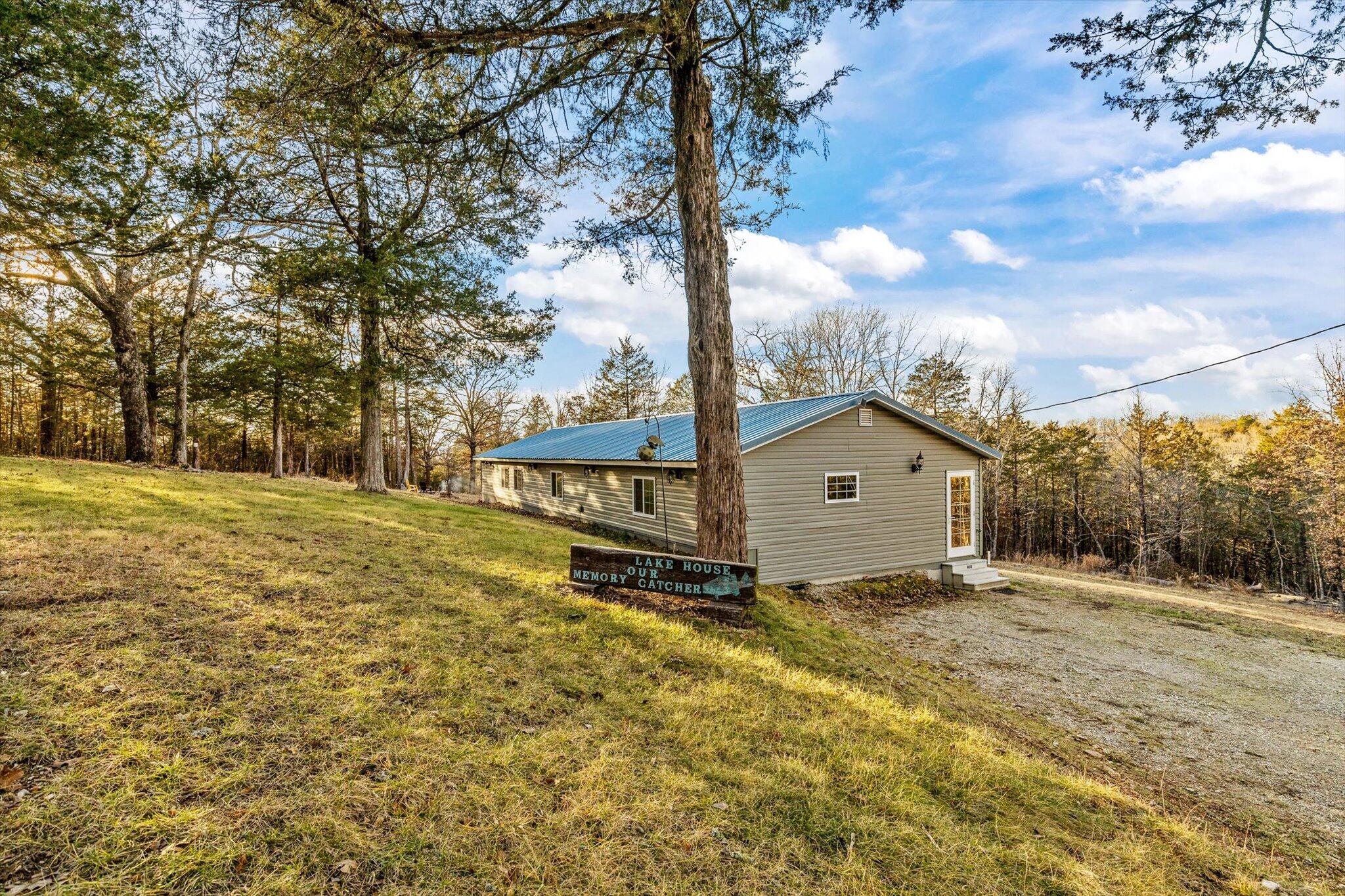 27497 Old Pace Lane Property Photo 3