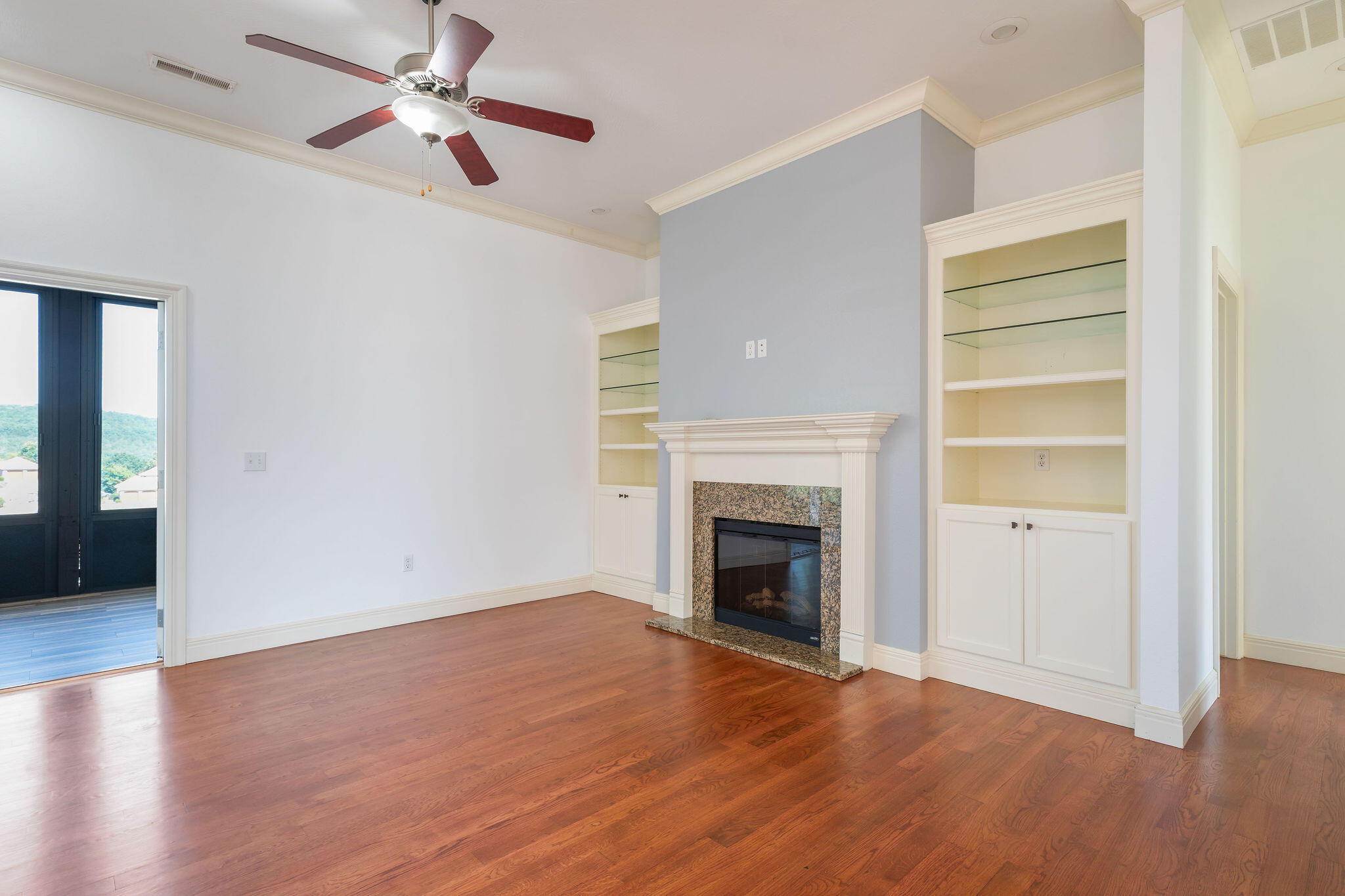 185 Stoney Pointe Drive Property Photo 7