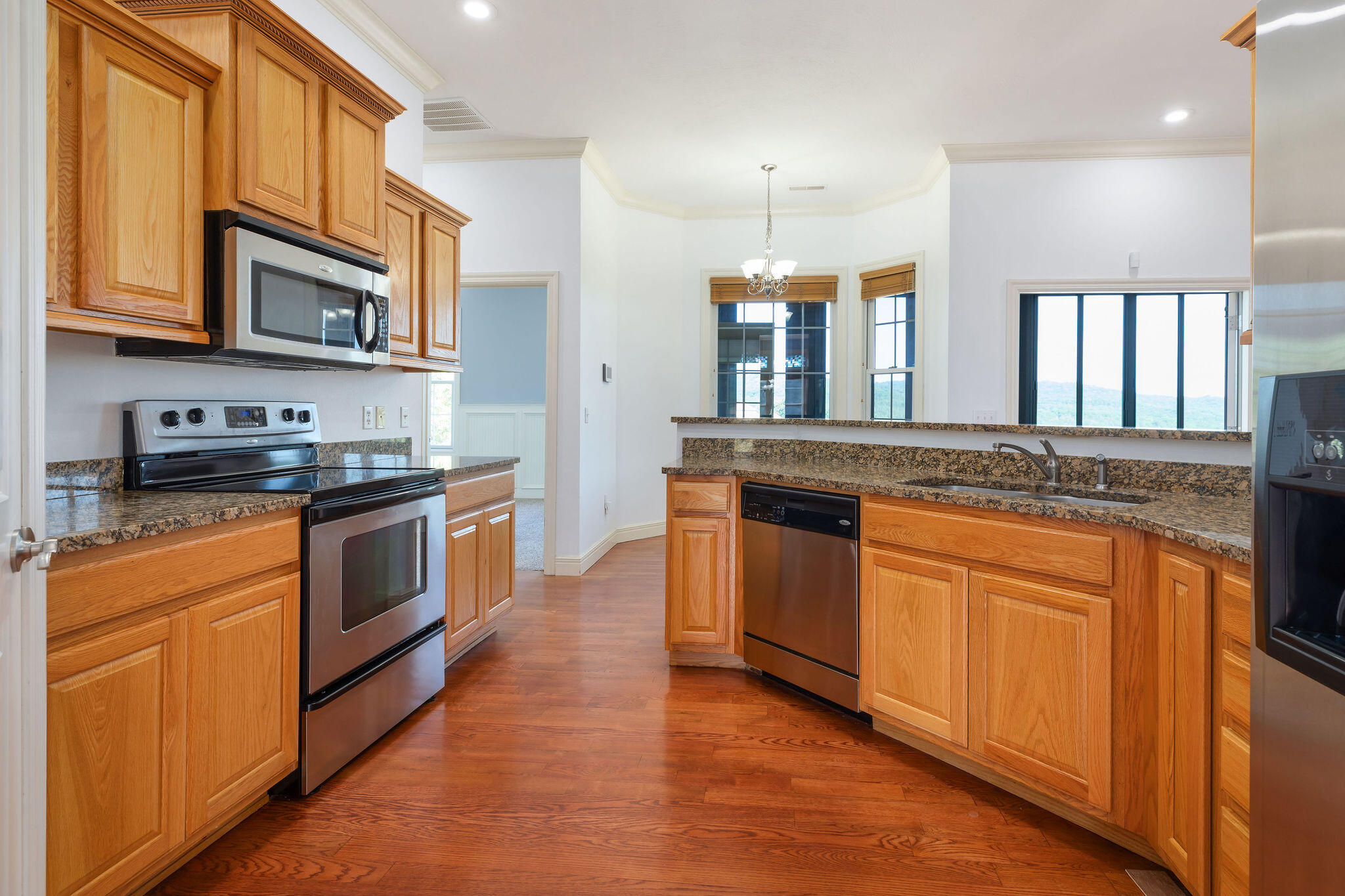 185 Stoney Pointe Drive Property Photo 10